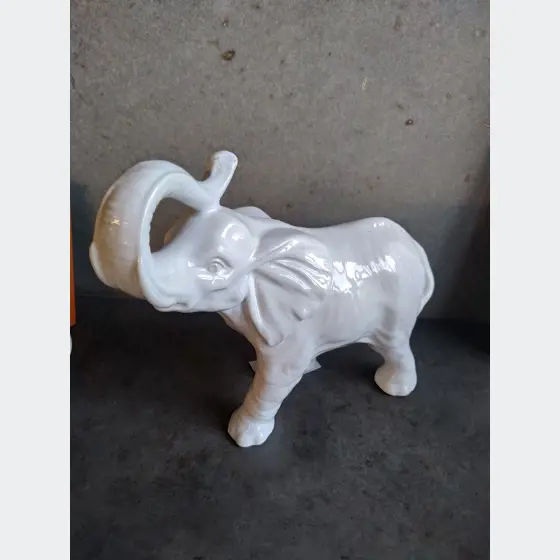 Slon (porcelán, 14cm výška)