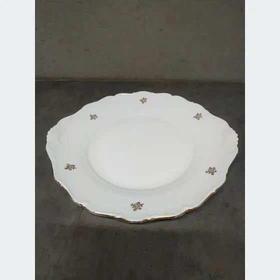 Servírovací porcelánový tanier (24x27cm)