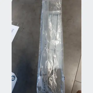 Výsuvný vešiak na nohavice,montovateĺný do skrine,Ikea