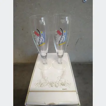 Sklenené poháre (0.2L, 2ks, na šampanské)