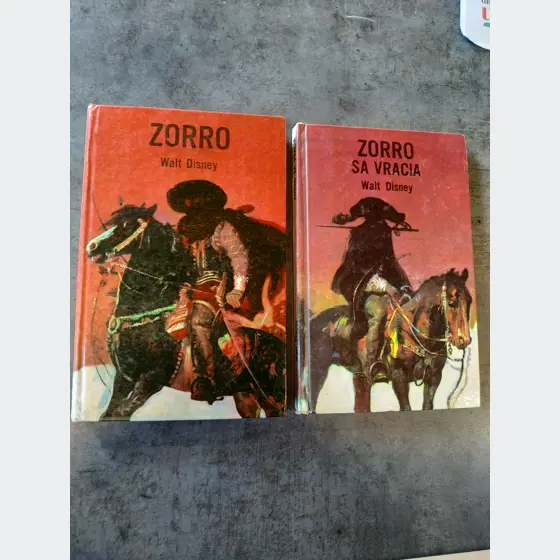 Kniha - Zorro, Zorro sa vracia (2 zväzky)