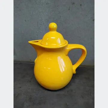 Žltý čajník 
