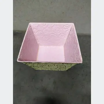 Hranatá plechová nádoba (zeleno-ružová, 16x13,5x12cm)