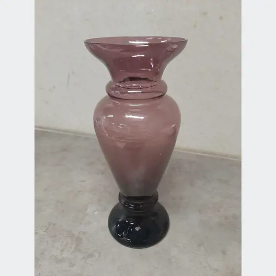 Sklenená váza (25cm výška)