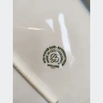 Porcelánový servírovací tanier (21x33cm)