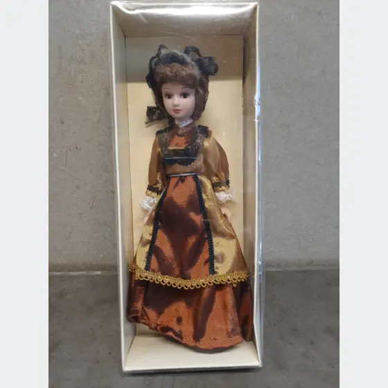 Porcelánová bábika č.4   20cm
