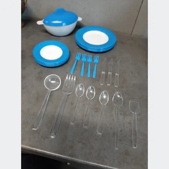 Plastové riadiky do detskej kuchynky