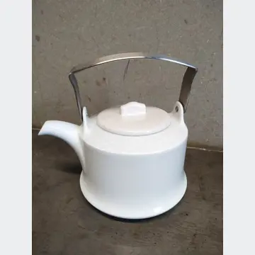 Porcelánový čajník 
