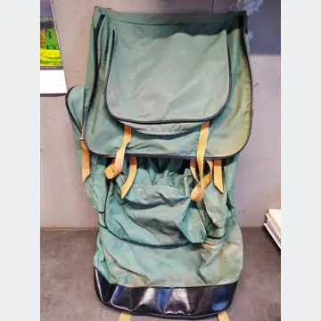 Turistický batoh (krosná s kovovou konštrukciou, 75-80L) 