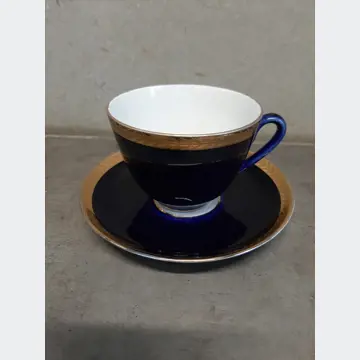 Porcelánová čajová súprava (tmavomodrá so zlatým vzorom)