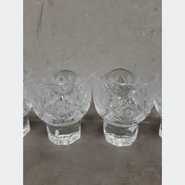 Sklenené brúsené poháre (6ks, výška 8cm)
