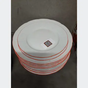 Sada tanierov (2x dezertný, 4x hlboký, 4x plytký, Thun Czechoslovakia, biele s červeným okrajom)
