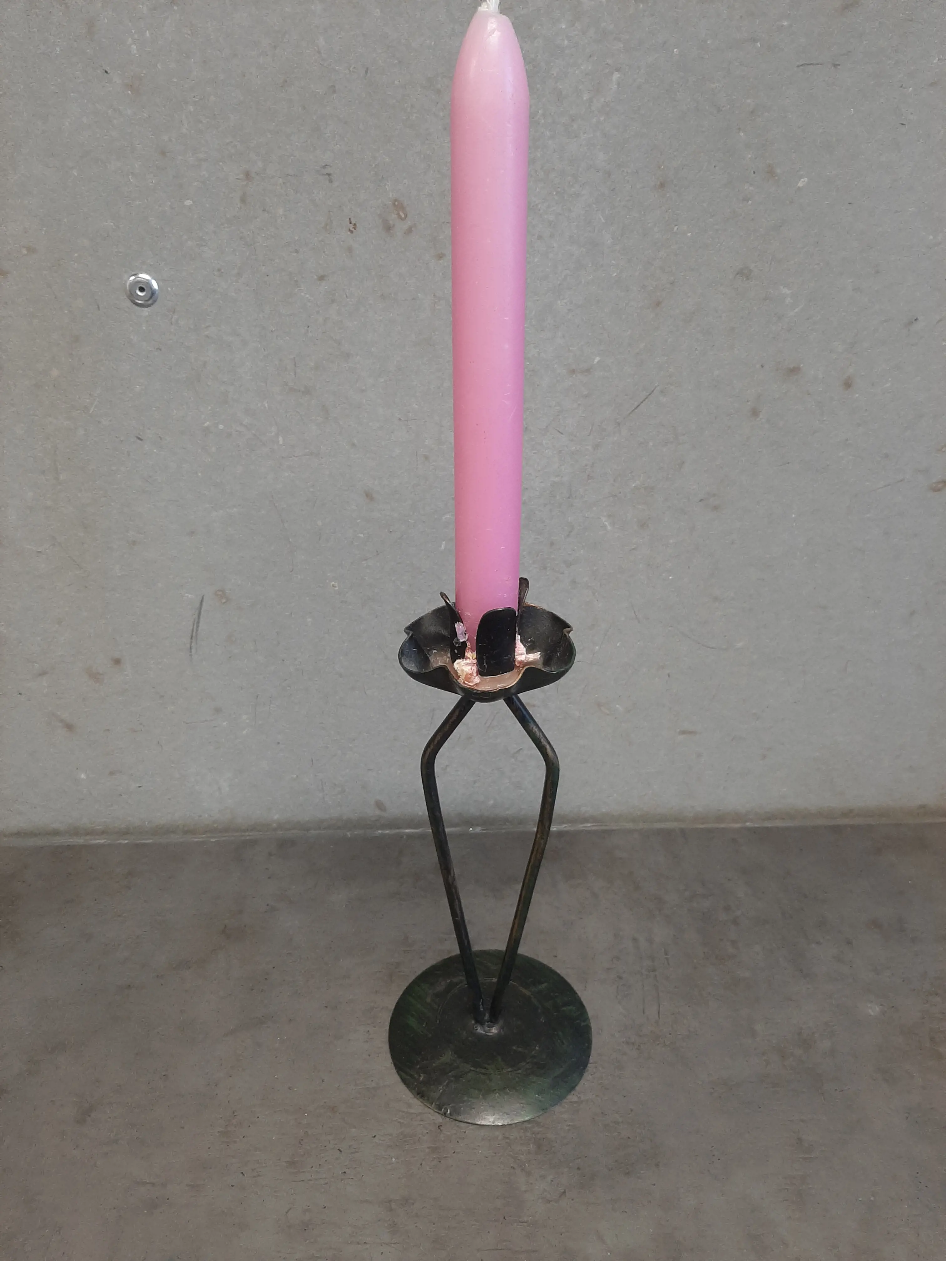 Kovový svietnik 22cm