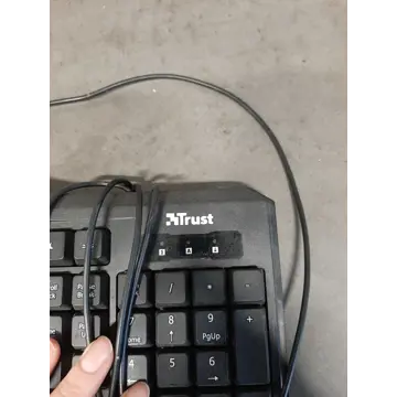 Trust klávesnica