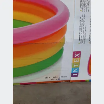 Farebný detský bazén