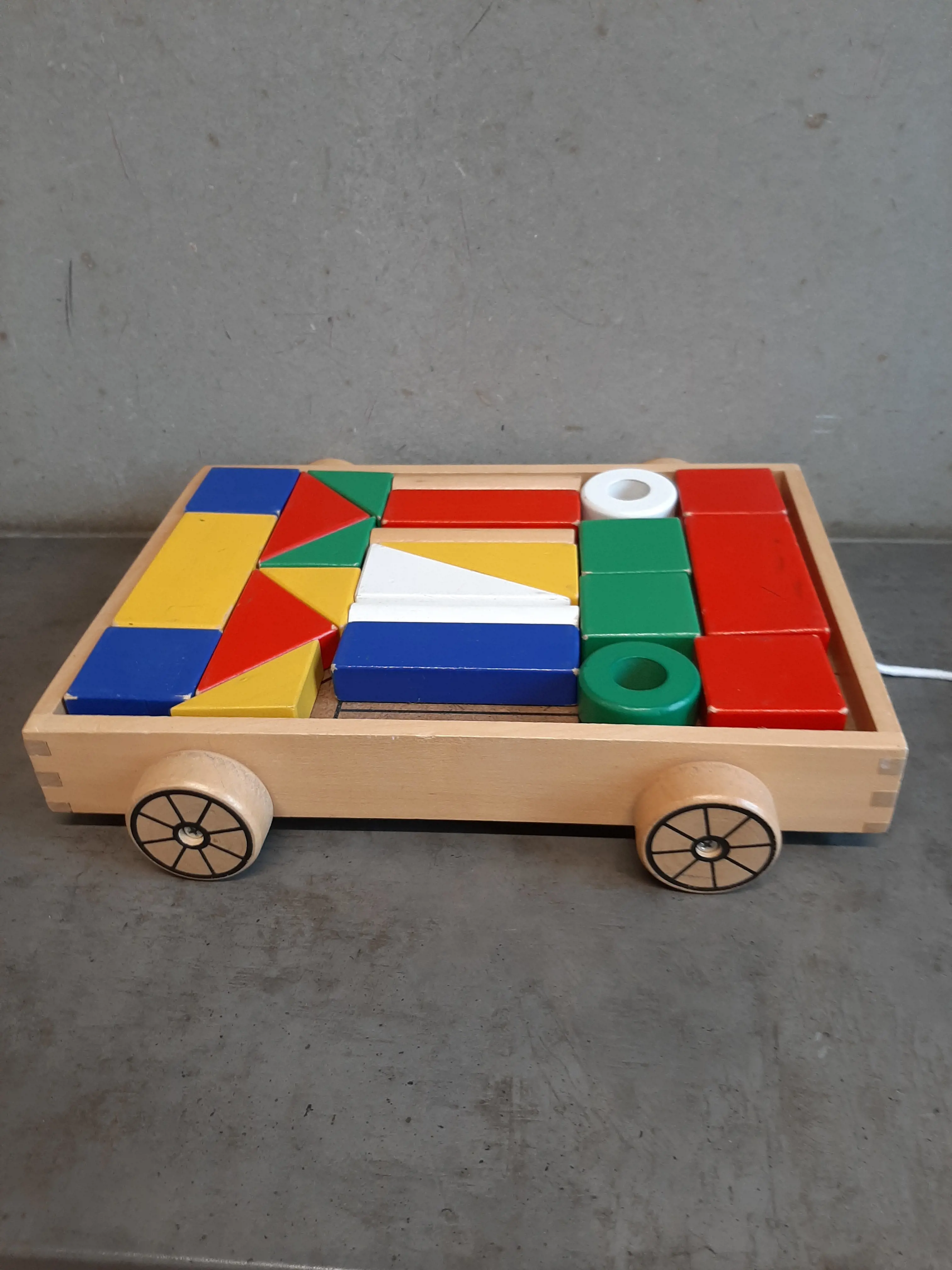 Drevená skladačka,vozík