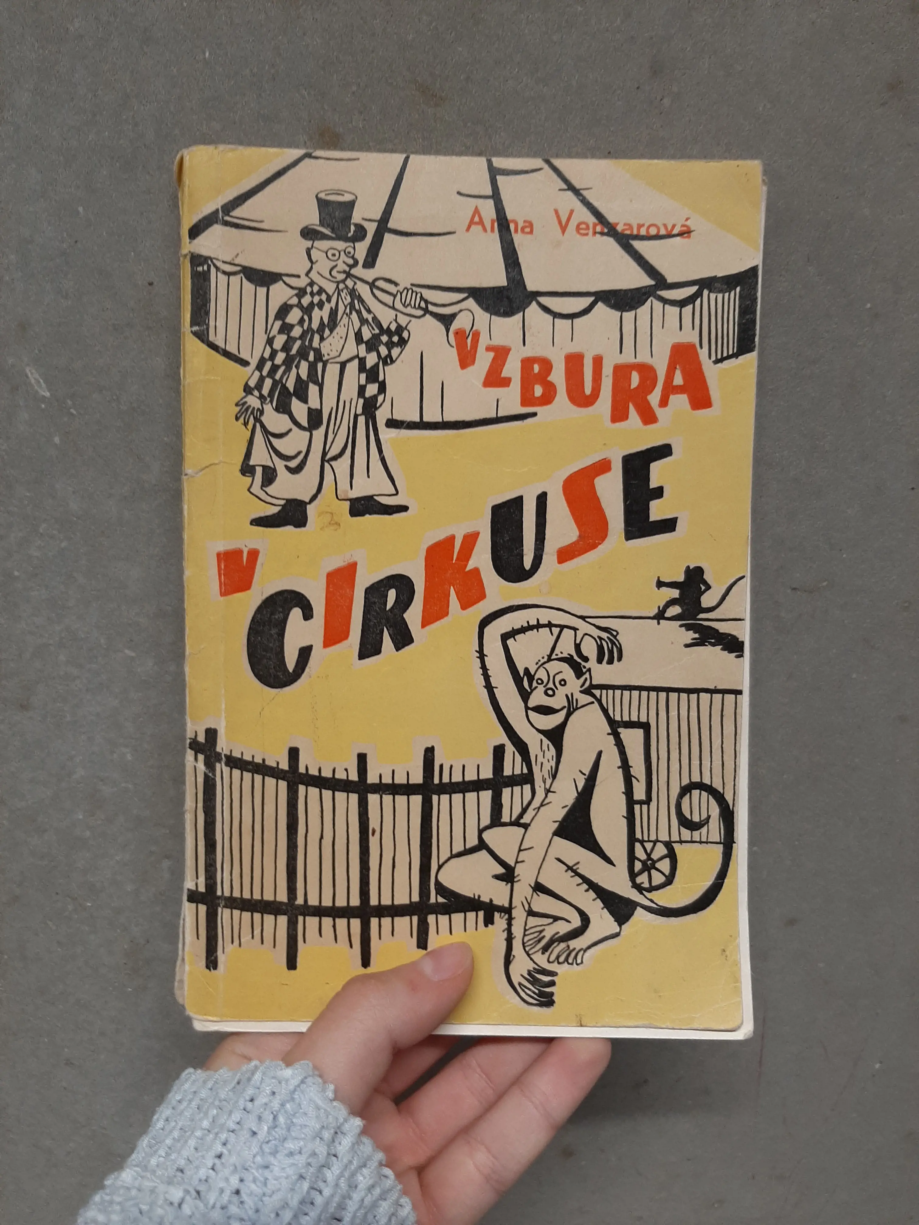 Vzbura v cirkuse - Anna Venzarová