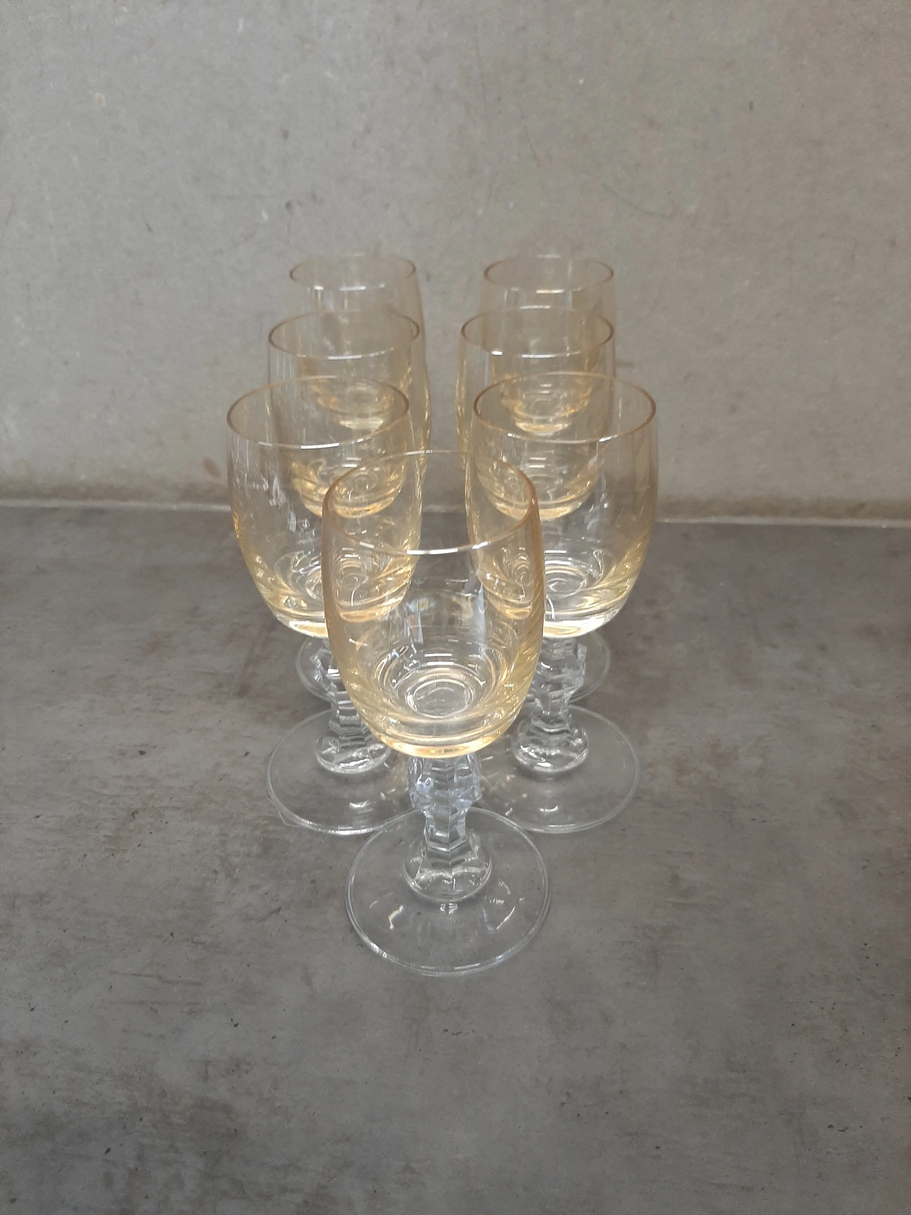 0,5dcl žlté poháre na stopke, 7ks