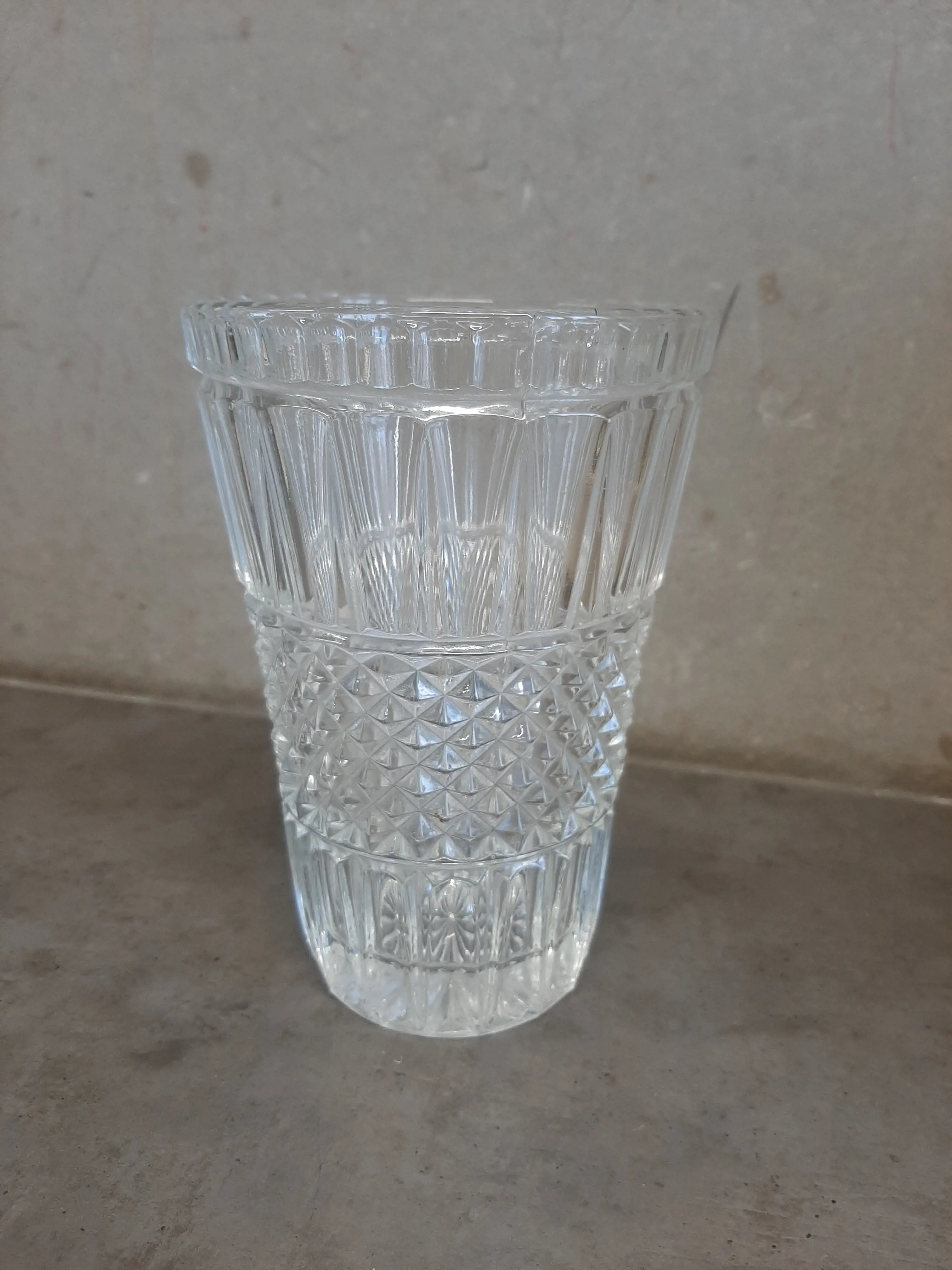 Liate sklo váza 15 cm