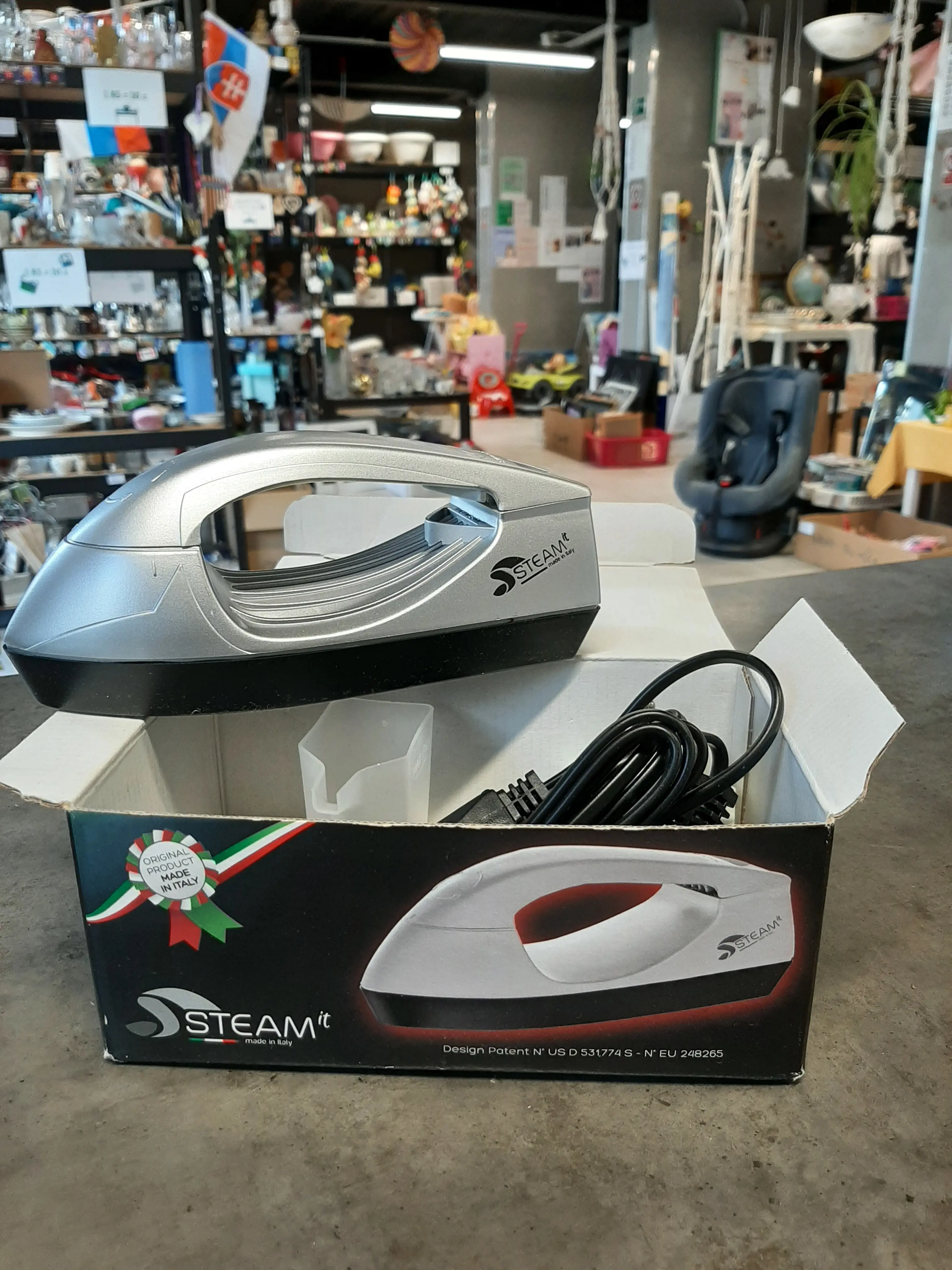 Cestovná naparovaia žehlička,nová