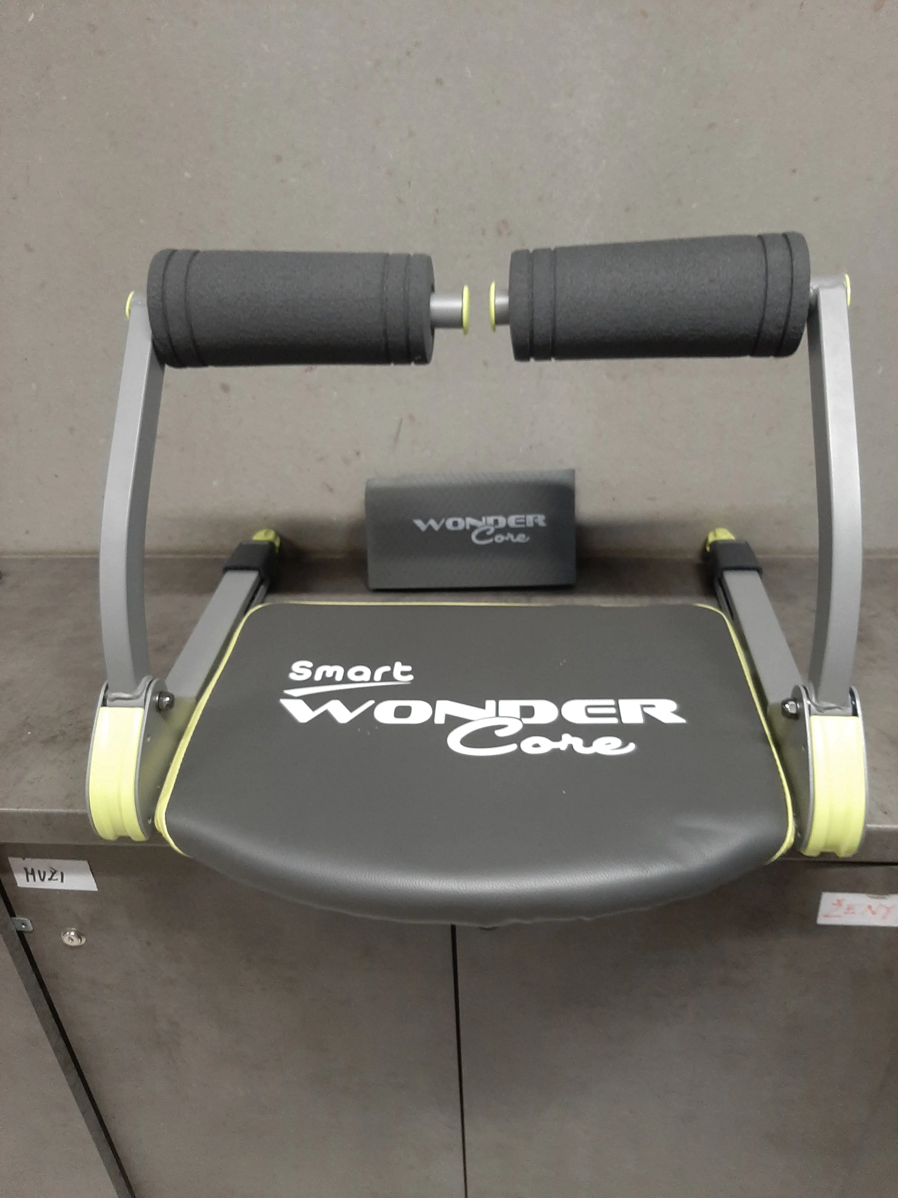Posilovací stroj Smart Wonder care