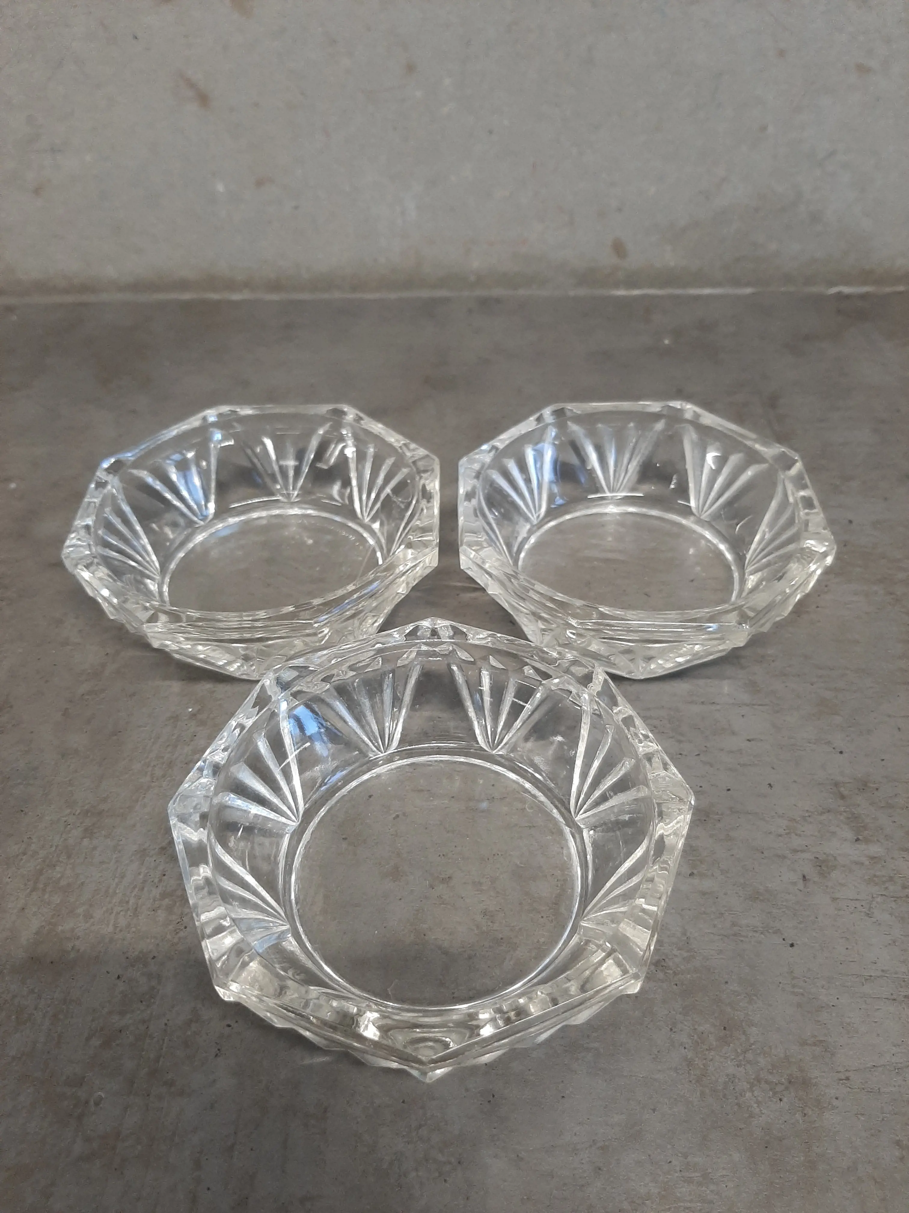 3ks sklenené misky czechoslovakia