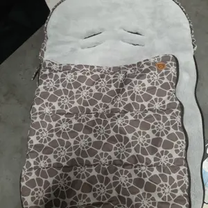 1764170586_6cfd_17641705757993774368125922996162