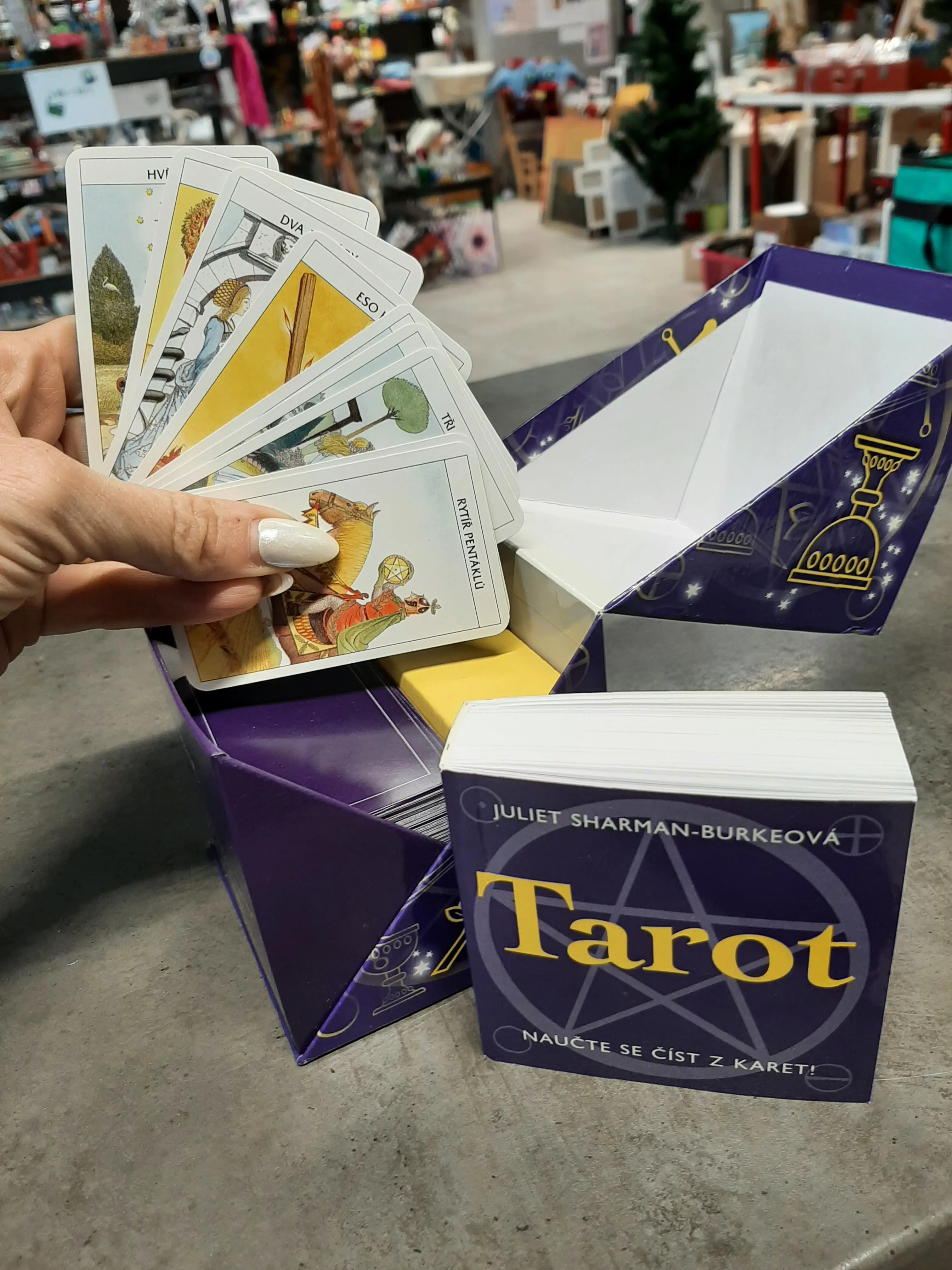 Tarot Juliet Sharman Burkeova