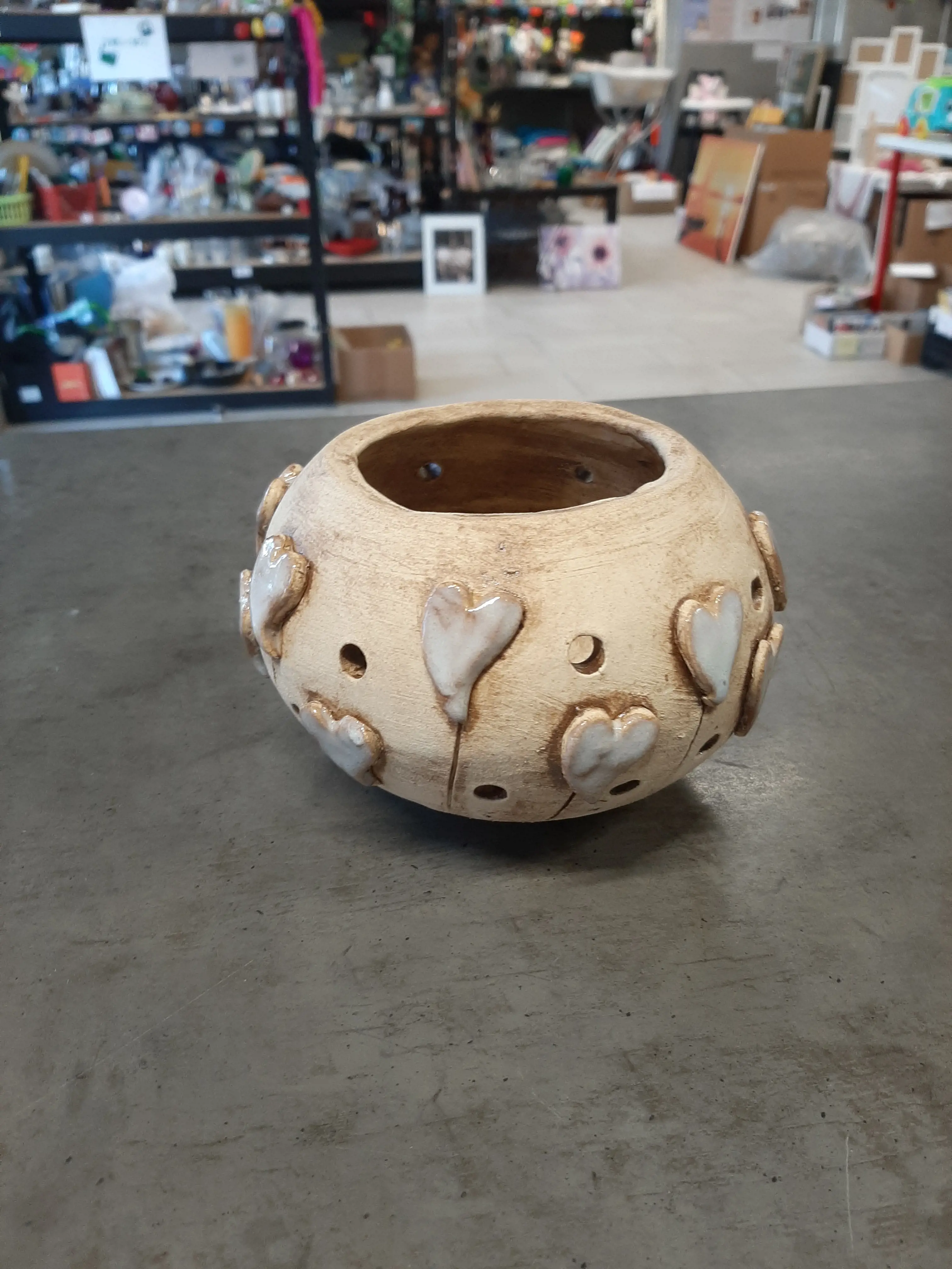 Keramická miska so srdiečkami