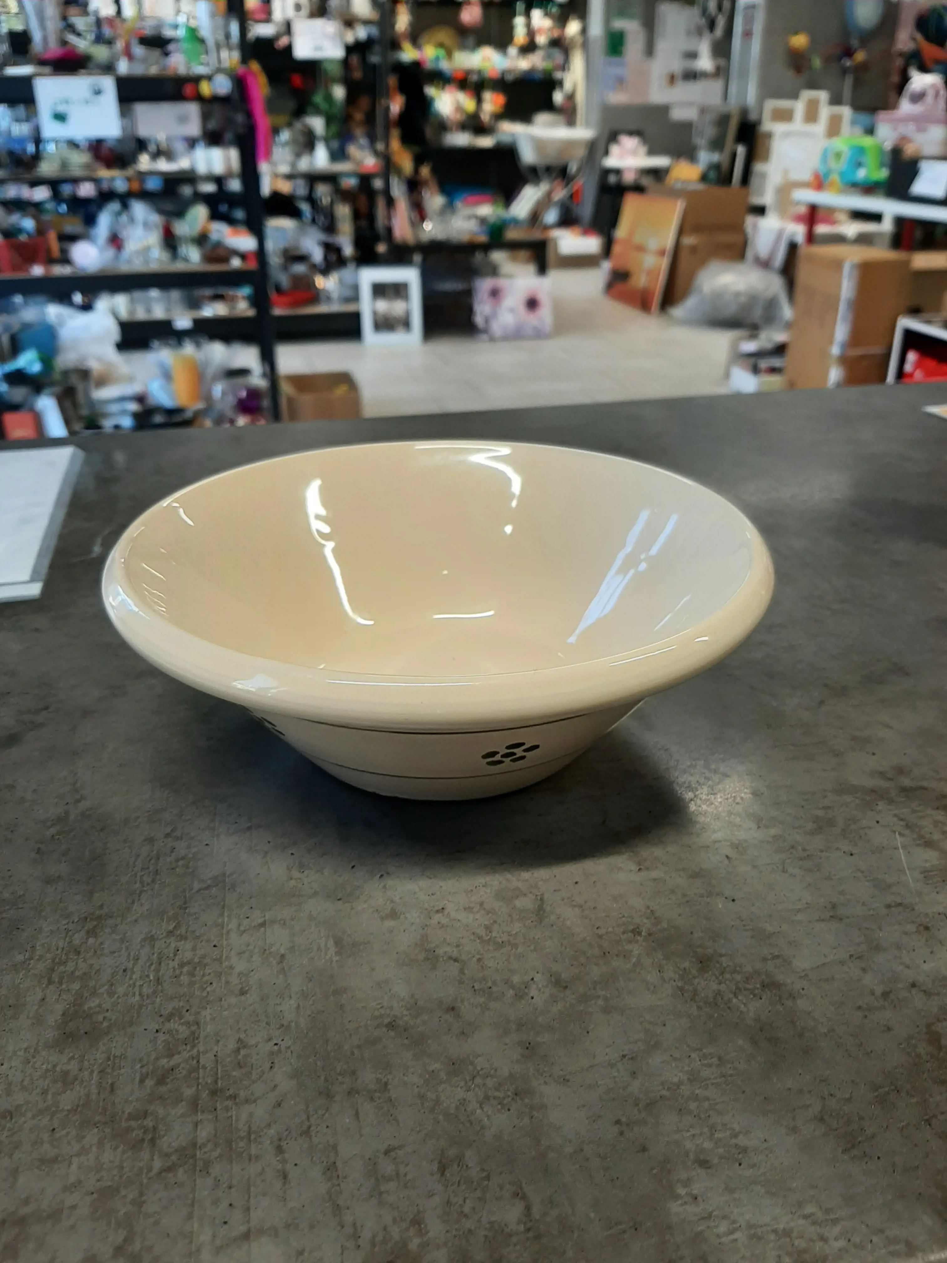 Béžová keramická miska