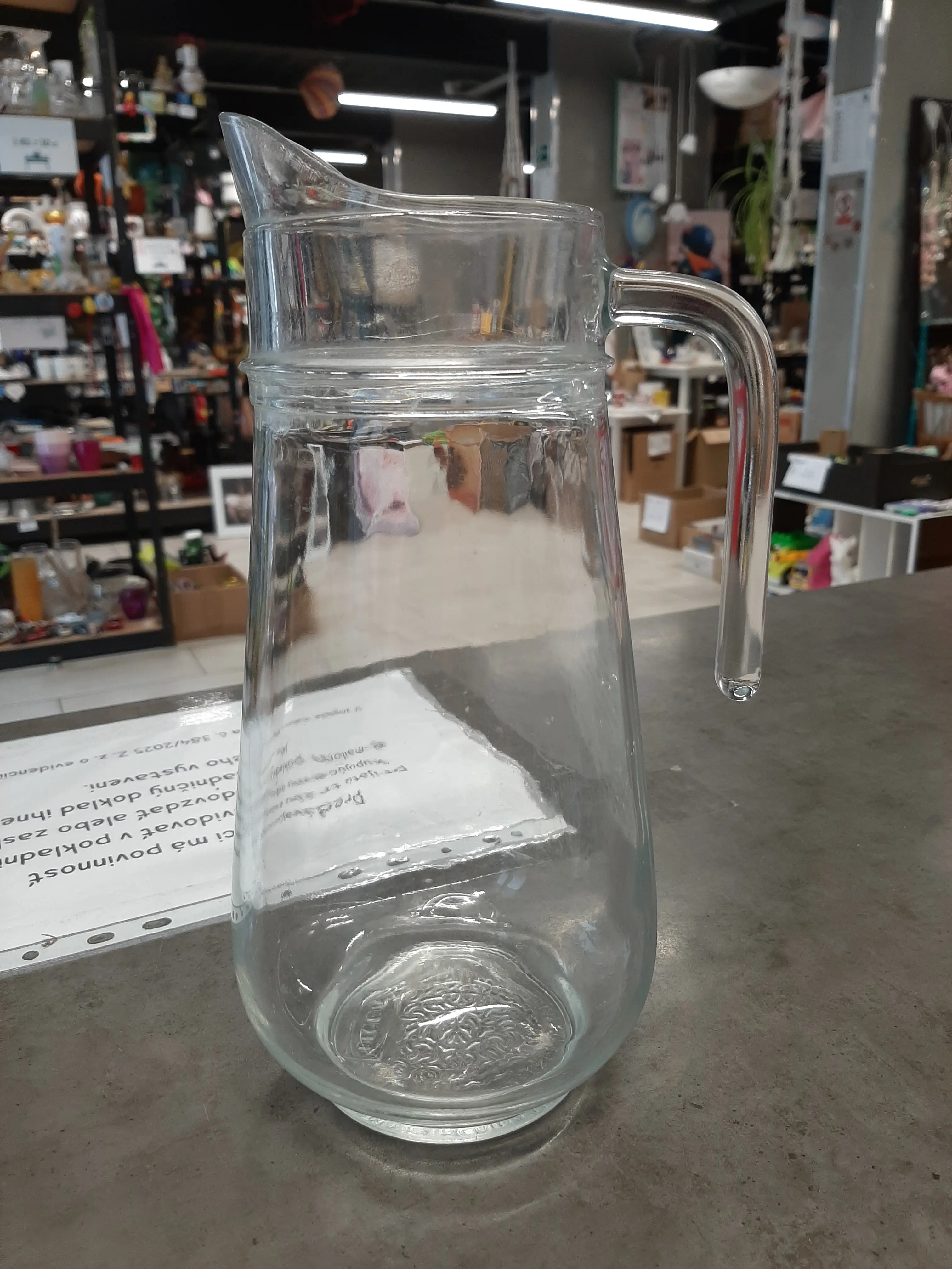 Sklenený džbán Ikea