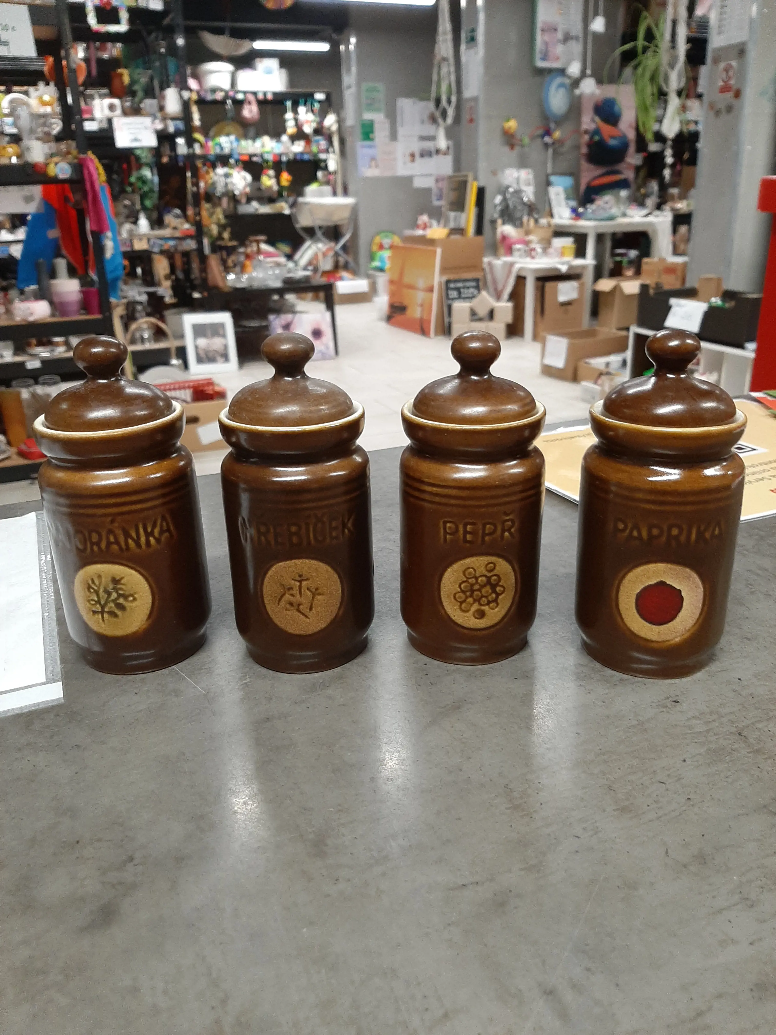 Keramické koreničky 4ks