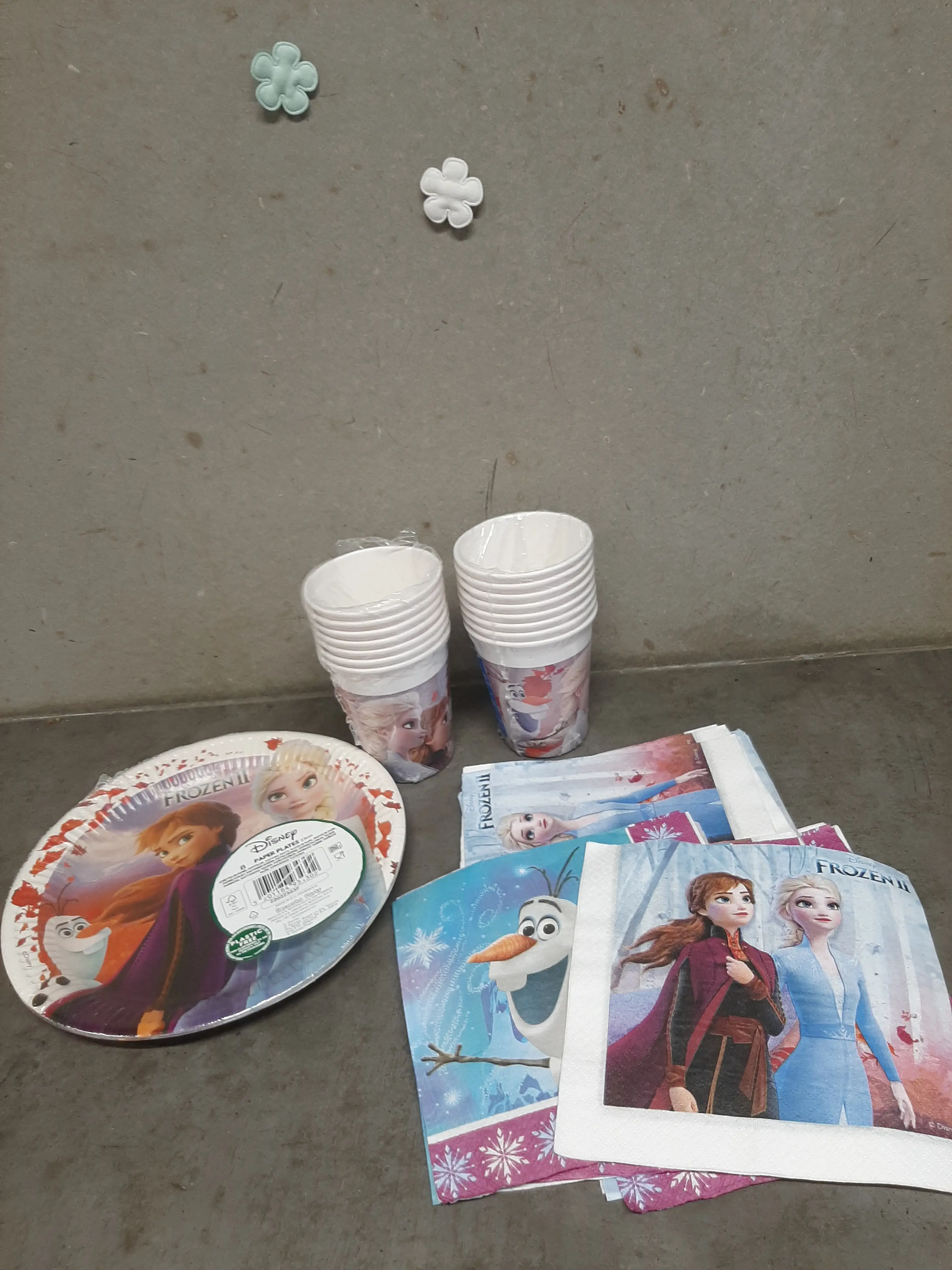 Frozen,tanietky,poháriky,servítky
