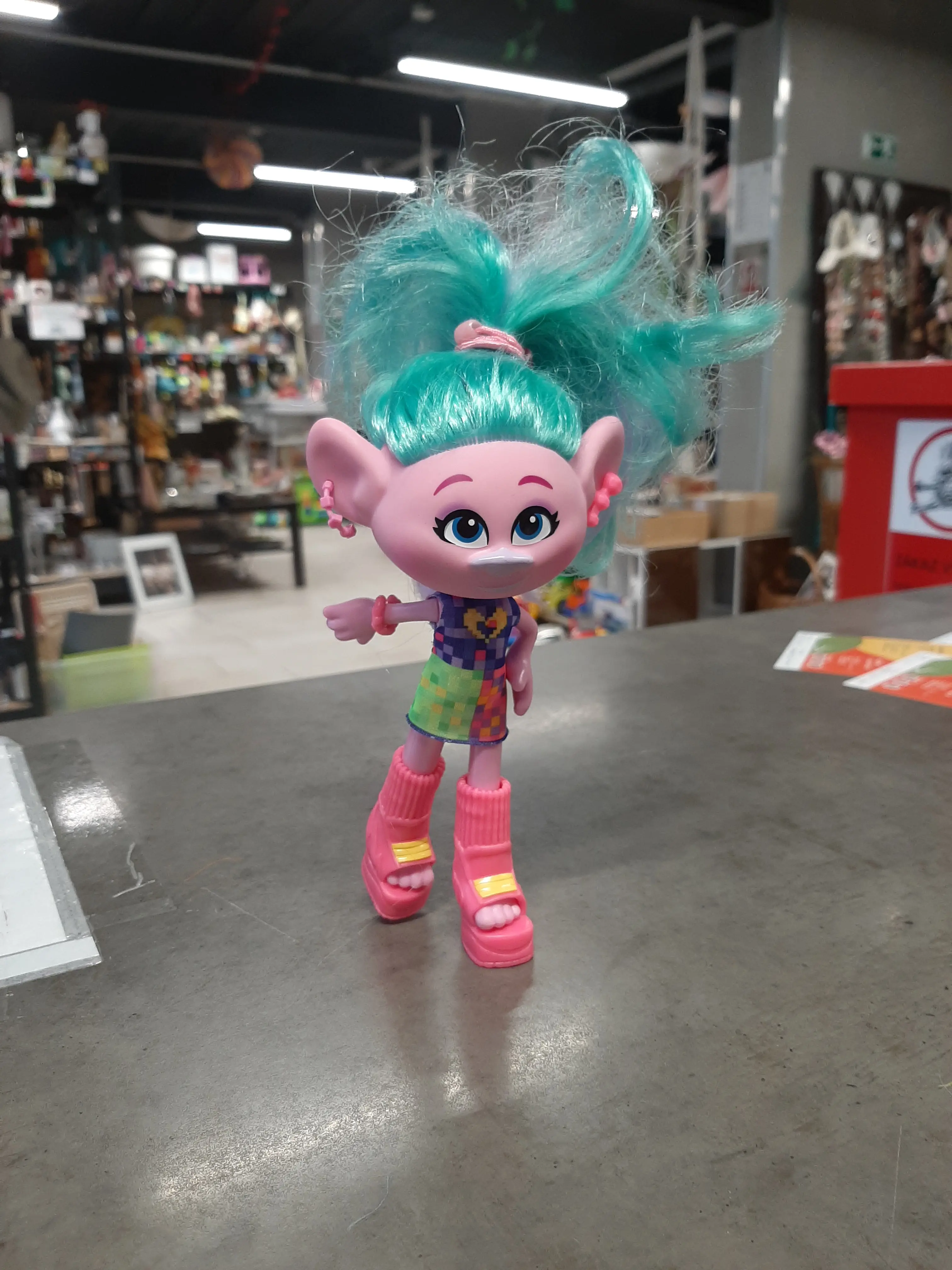 Bábika z filmu Trolovia