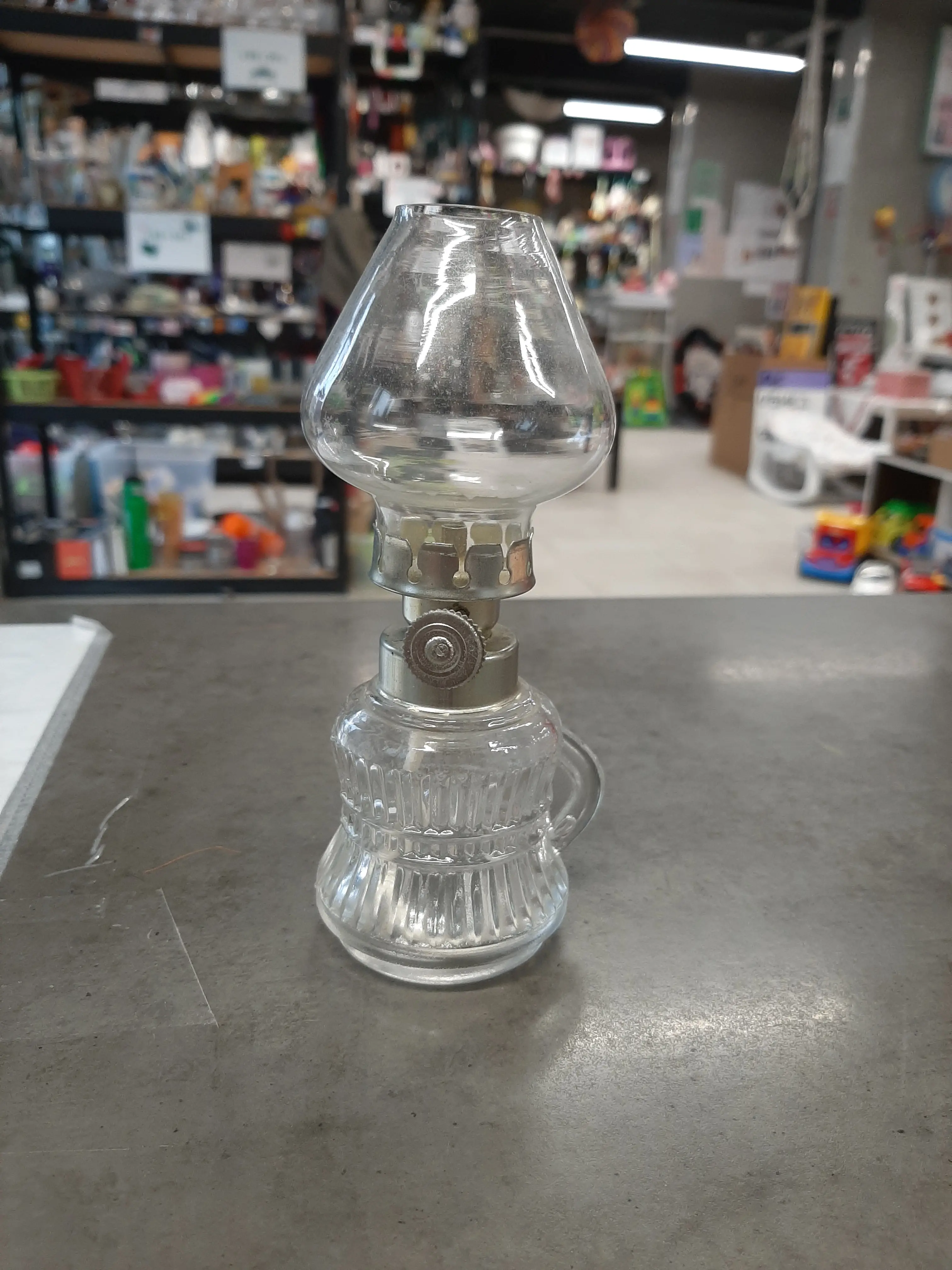 Petrolejová lampa, výška 16cm