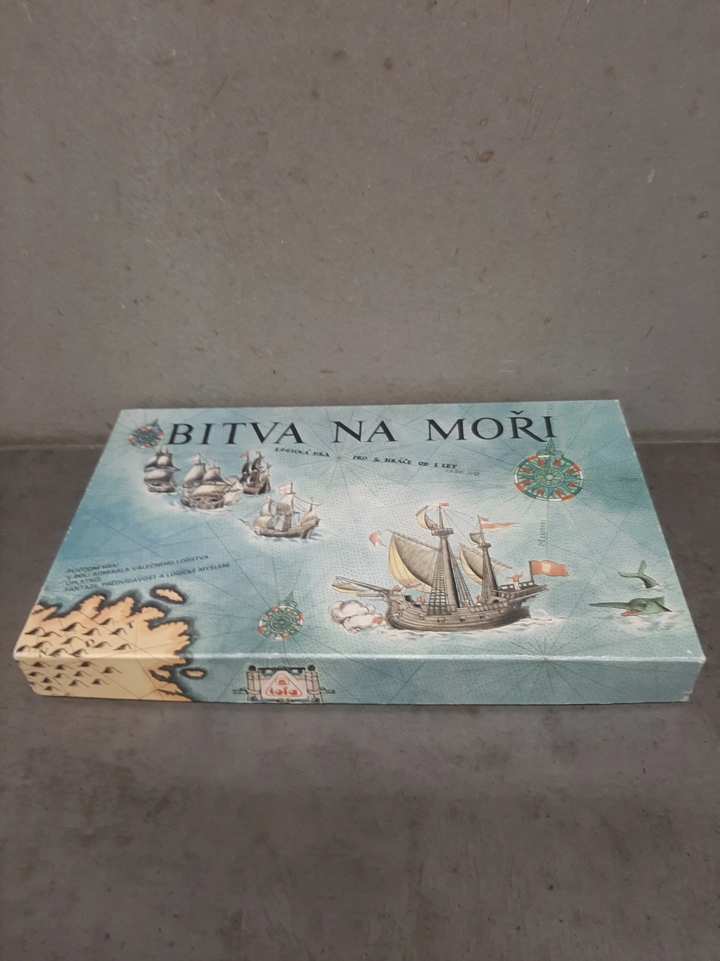 Retro hra,,lode,,Bitva na moři,,