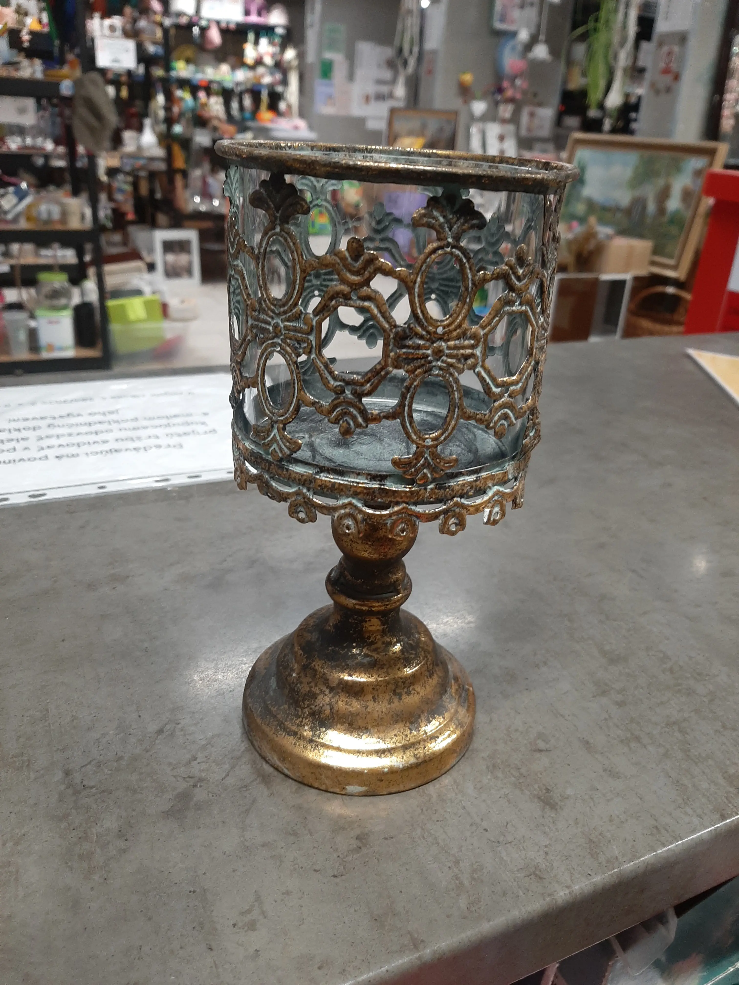 Svietnik na sviečku