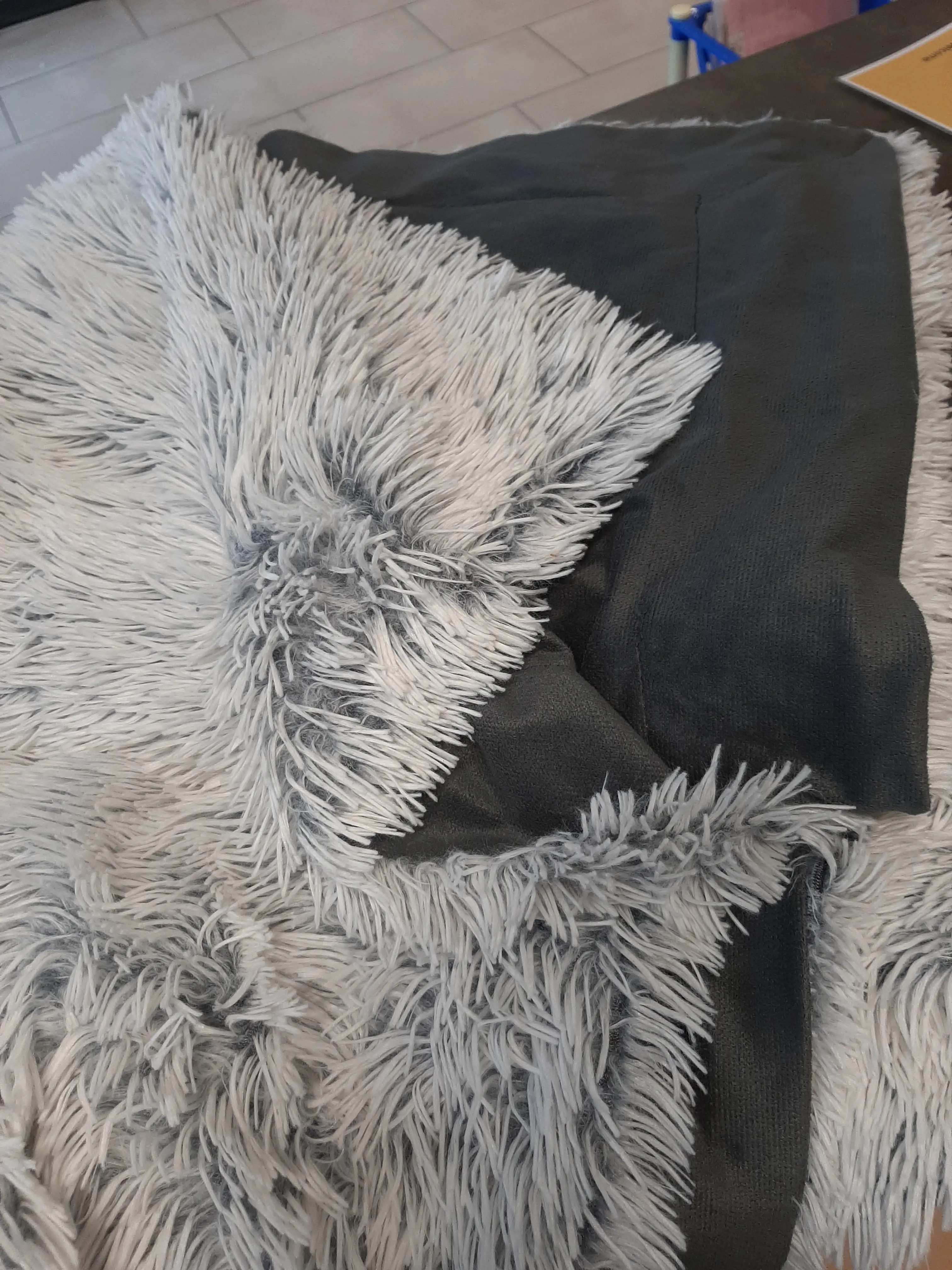 Chlpatá deka 135x180cm