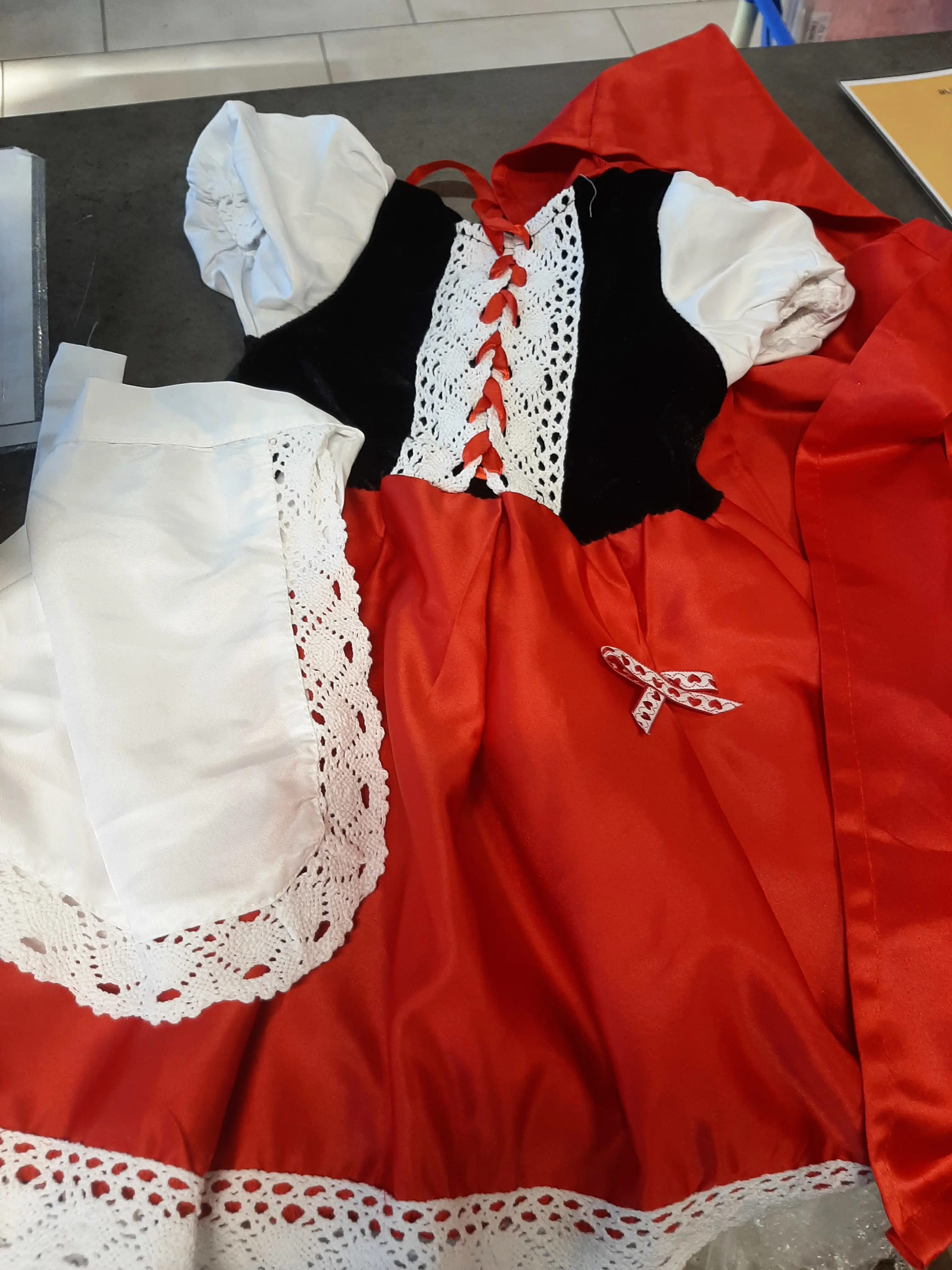 Kostým,Červená čiapočka