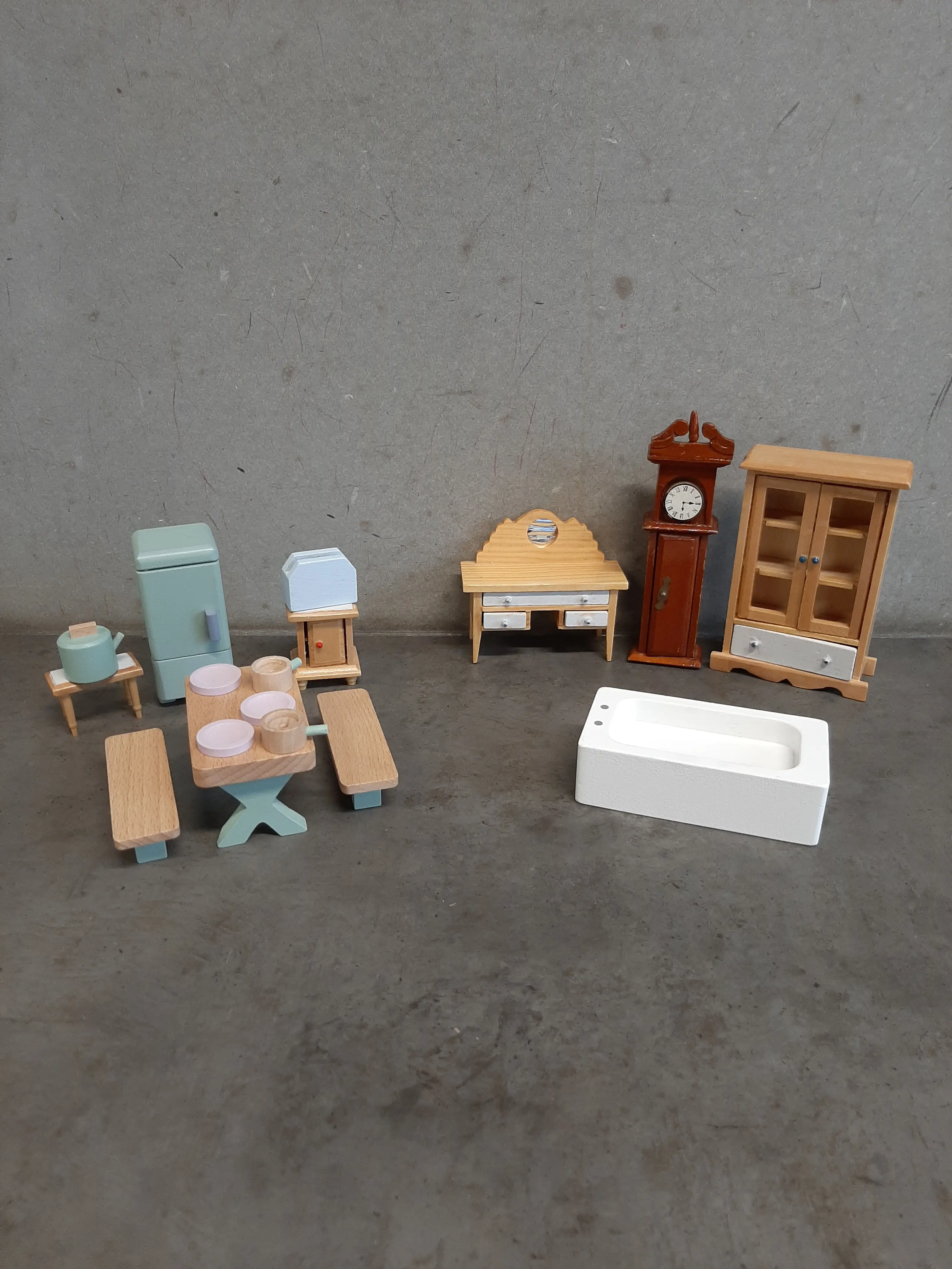 Mini drevený nábytok