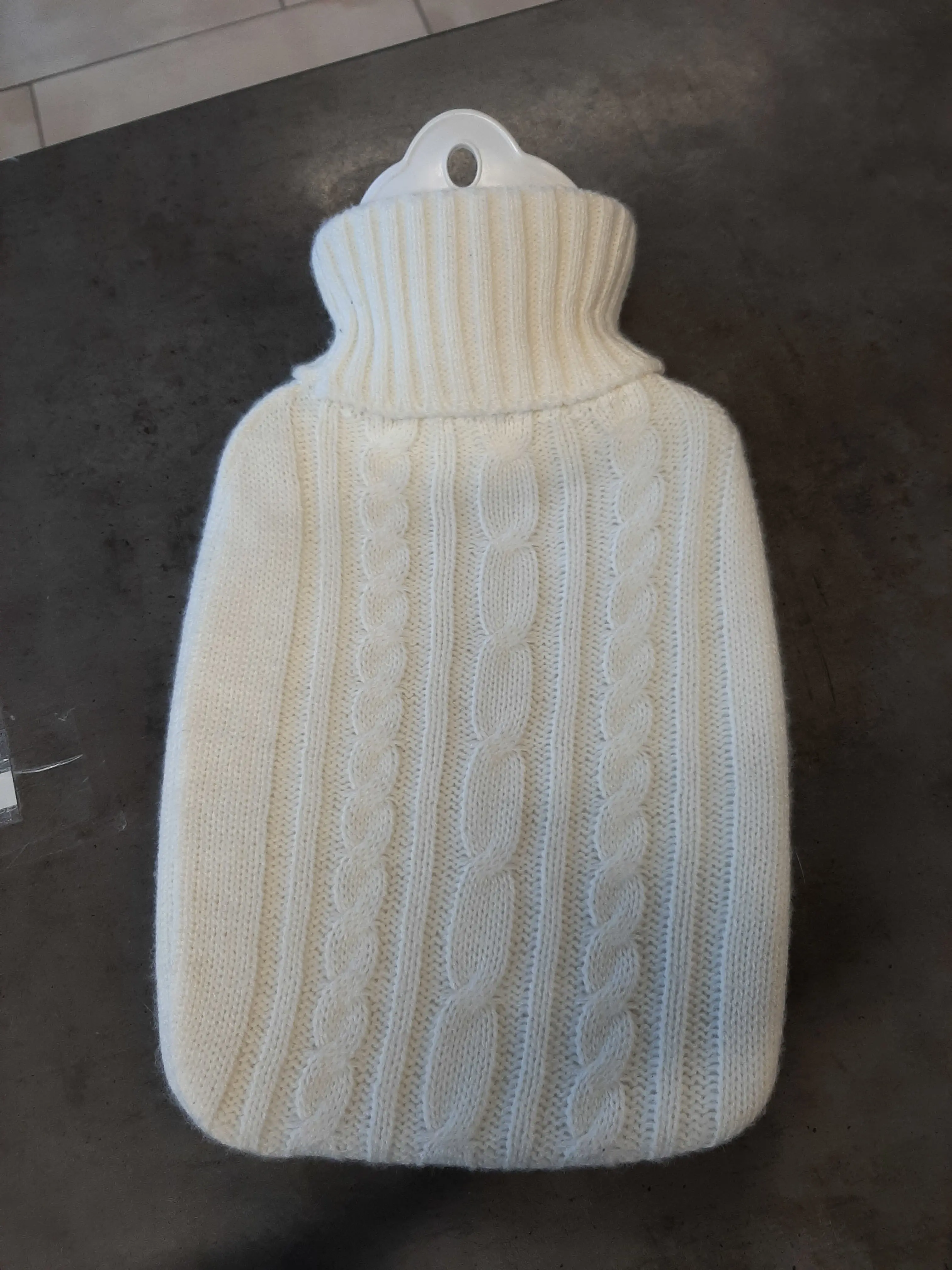 Termofor vo svetríku Hugo Frosh