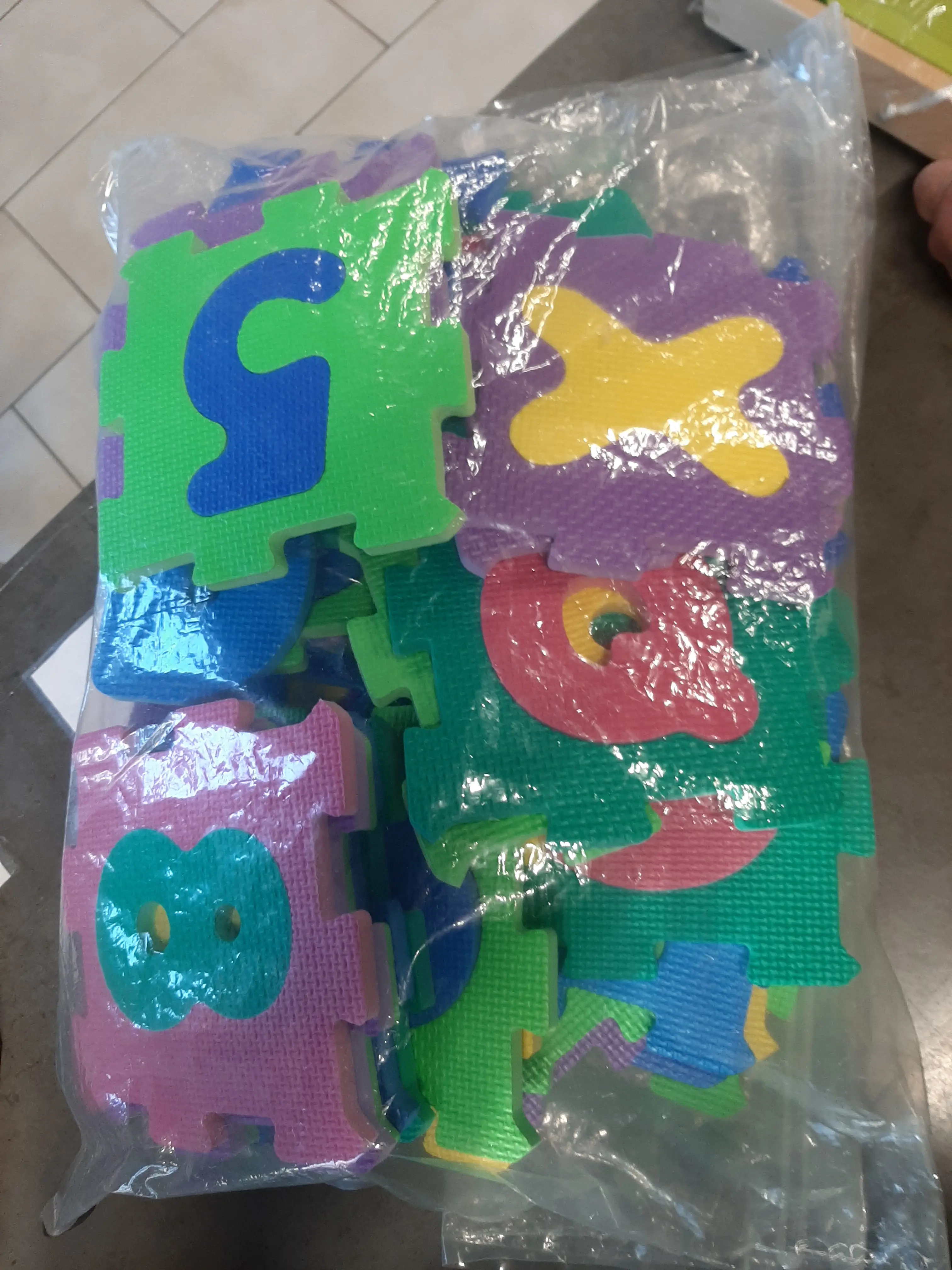 Penový koberec,písmenká a číslice