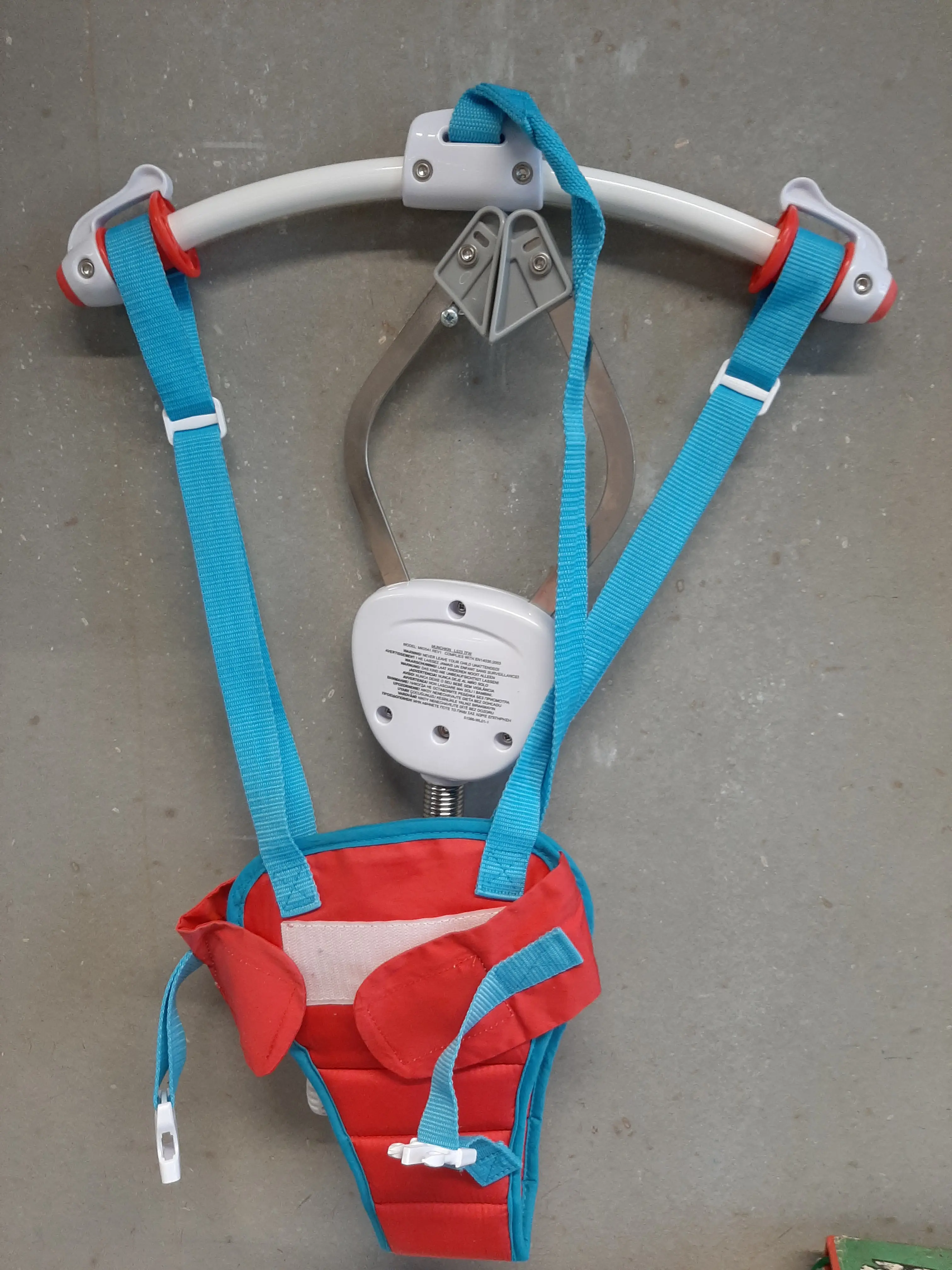 Hojdačka jumper pre dieťa