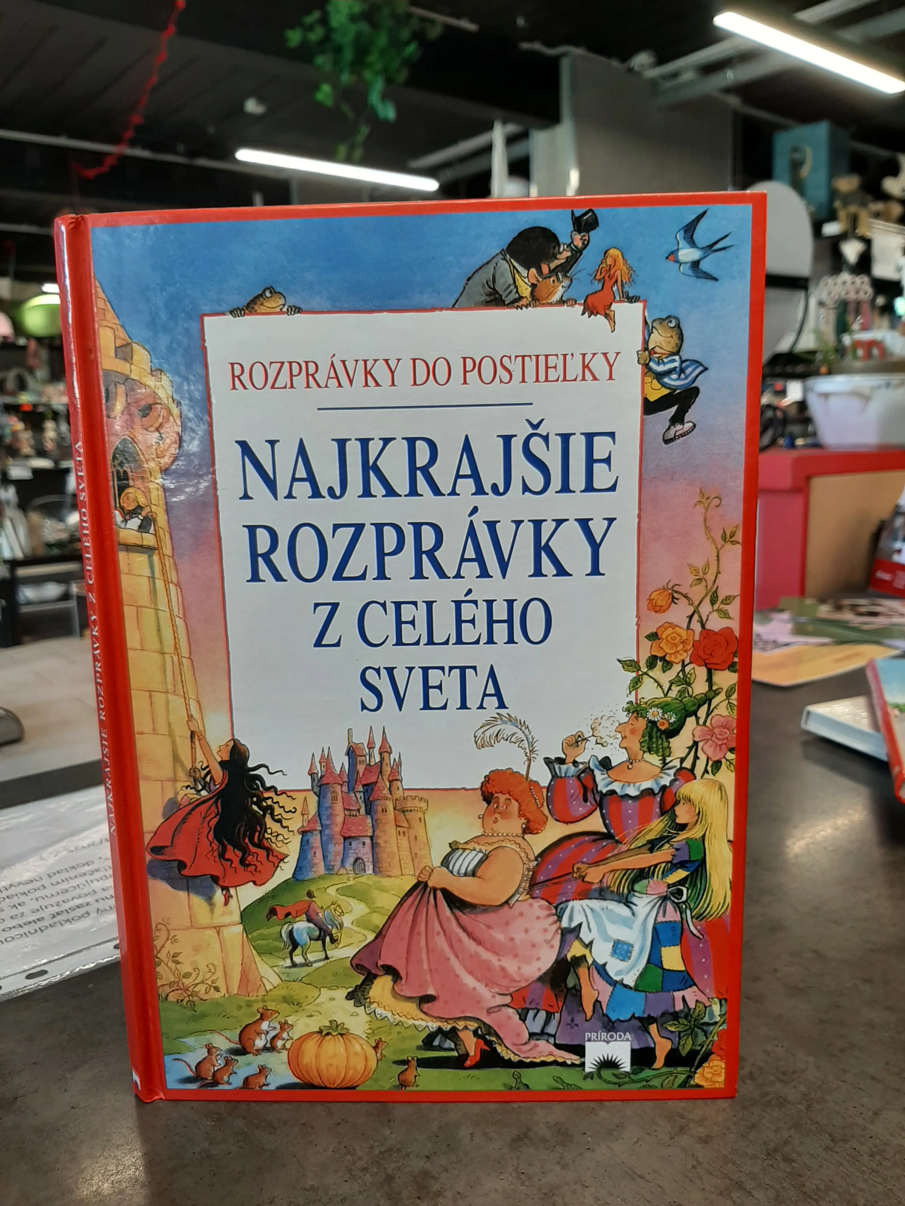 Rozprávky do postieĺky