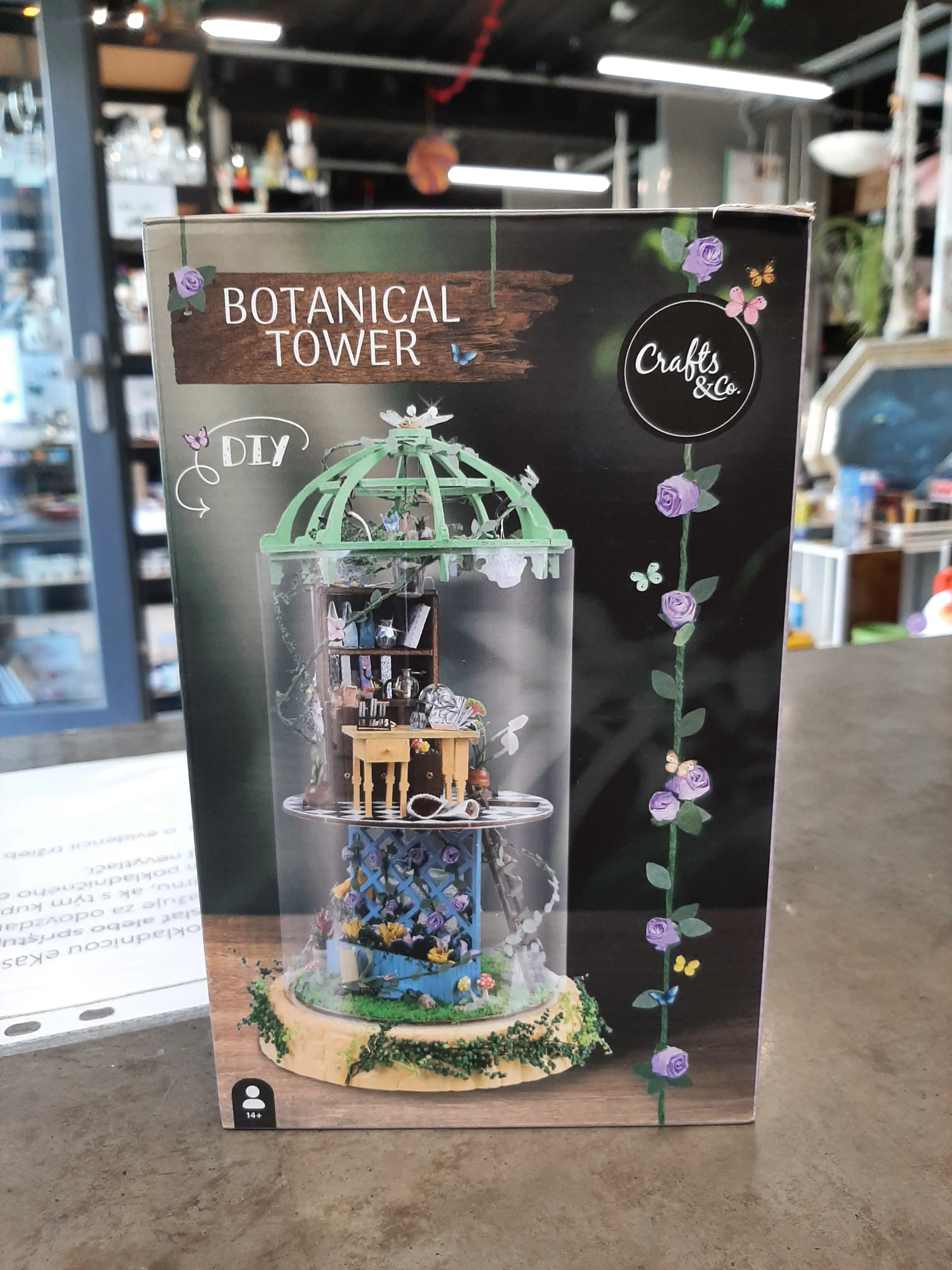 Botanical Tower,miniatúrny domček