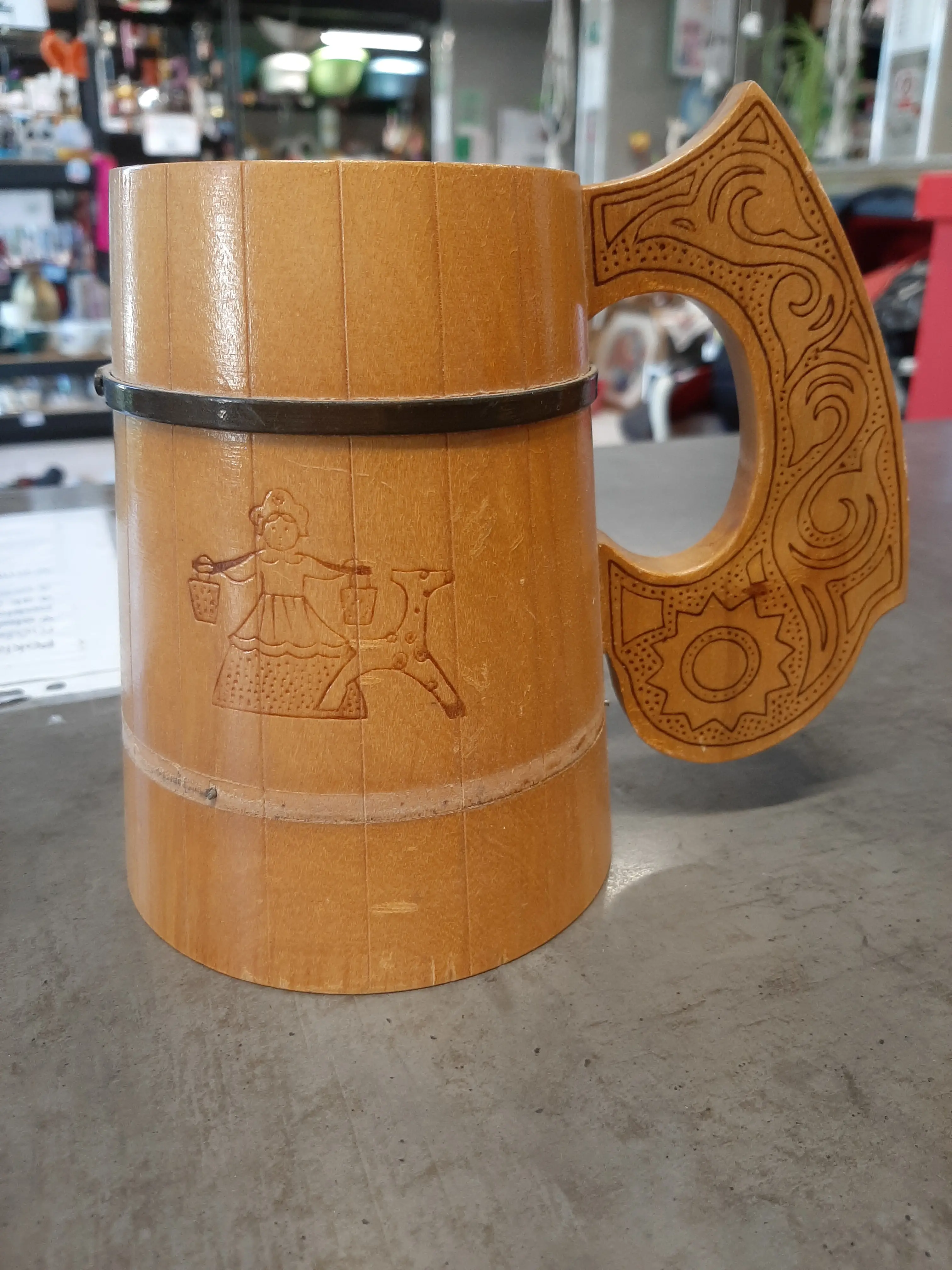 Drevený črpák,výška 16cm