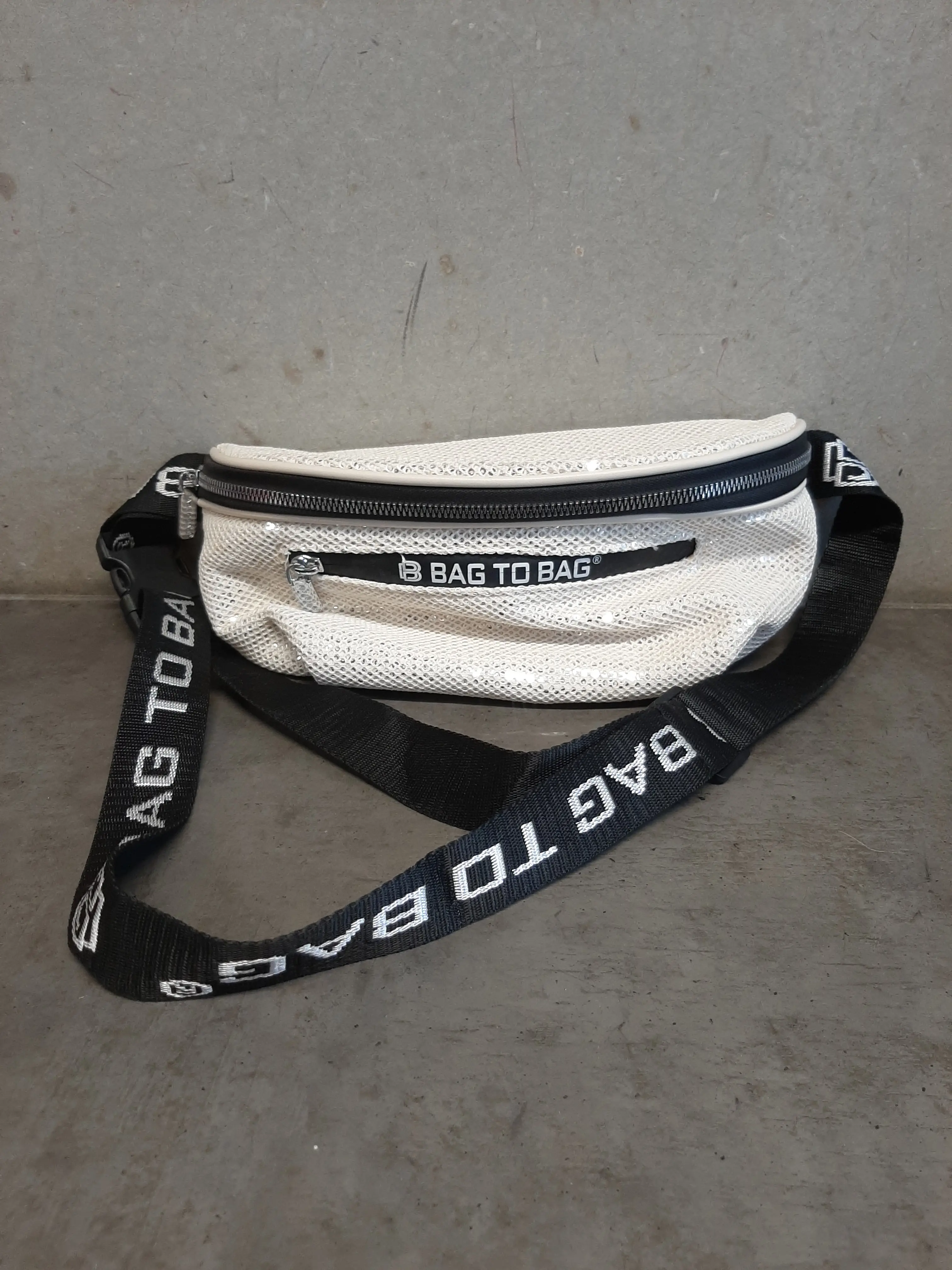 Crosbody taška ,,bag to bag,,
