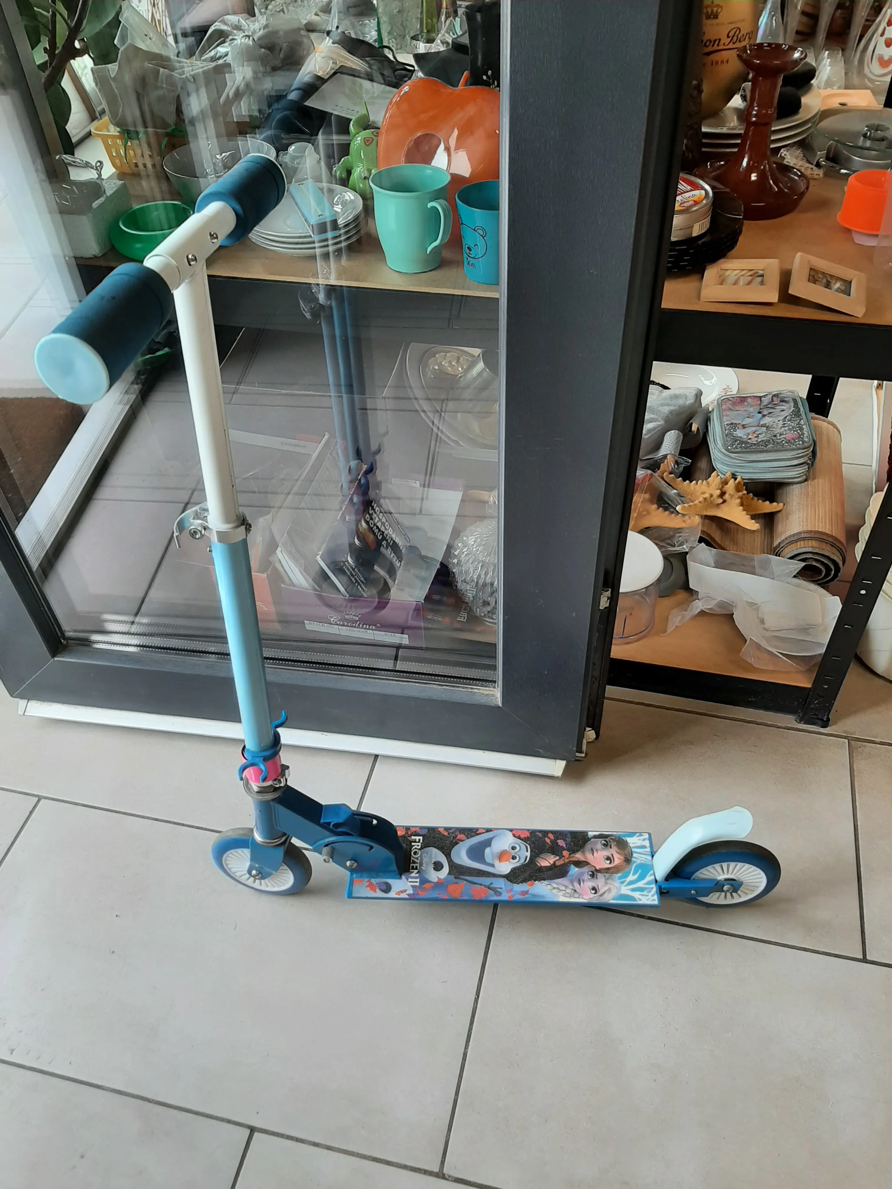 Kovová kolobežka Frozen