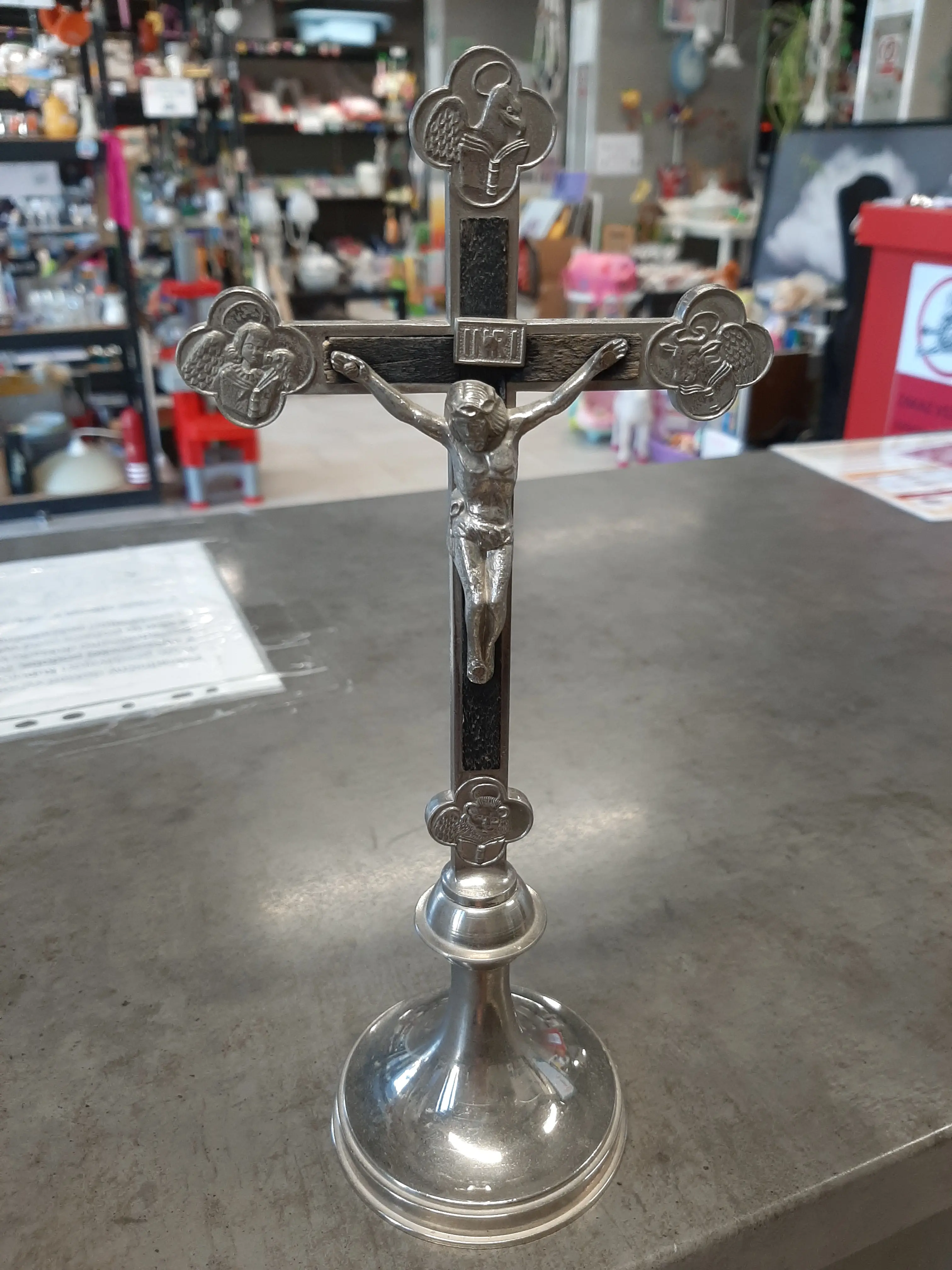 Kovový krížik,výška 25cm