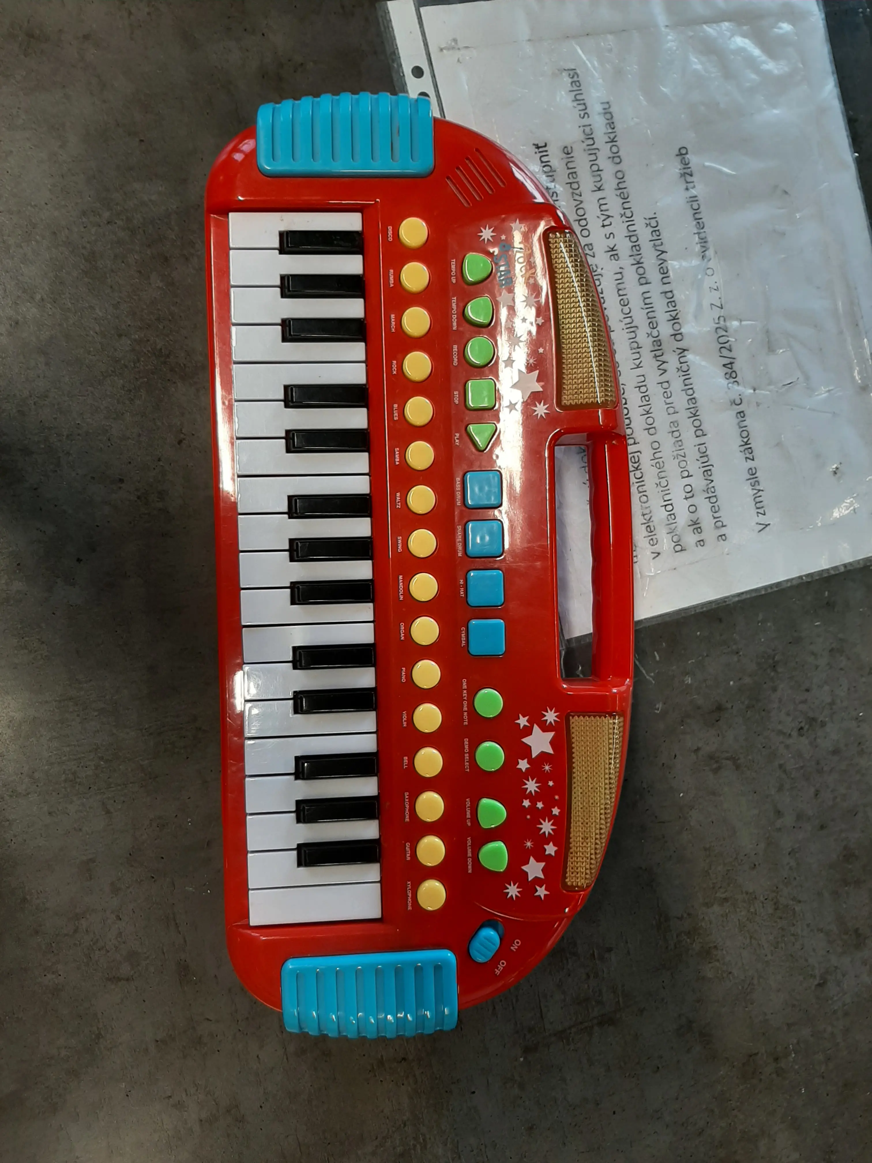 Carousel klavír,plne funkčné